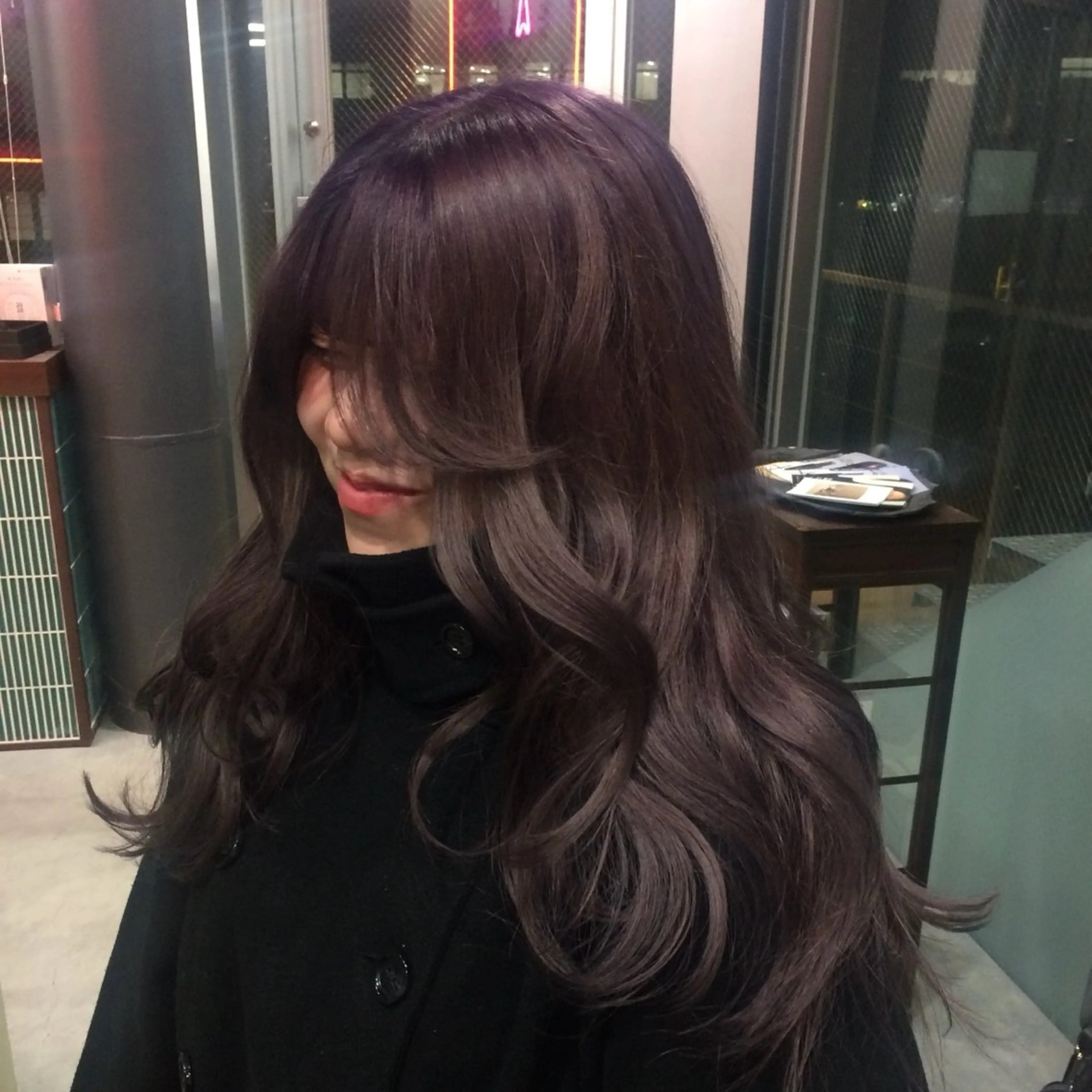 カラー ブリーチ ヘアカラー 杏 華のヘアスタイル