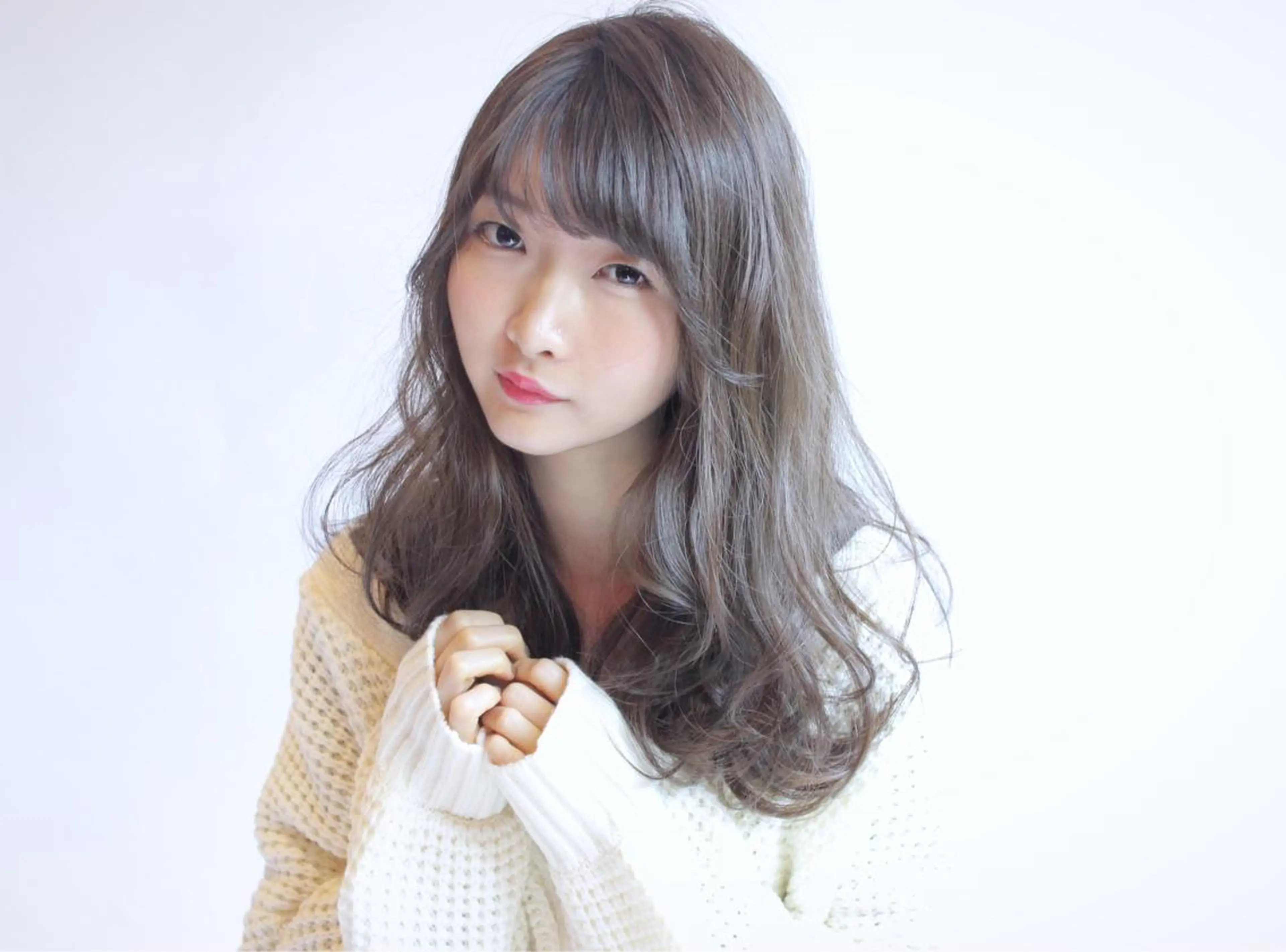 セミロング カラー パーマ ヘアアレンジ ⭐️𝑭𝑰𝑳𝑴𝑶𝑹𝑴𝑨𝑳𝑬⭐️【フィルモルメール】所属・トレンドヘア🩶 艶髪🩶yoshiのヘアスタイル