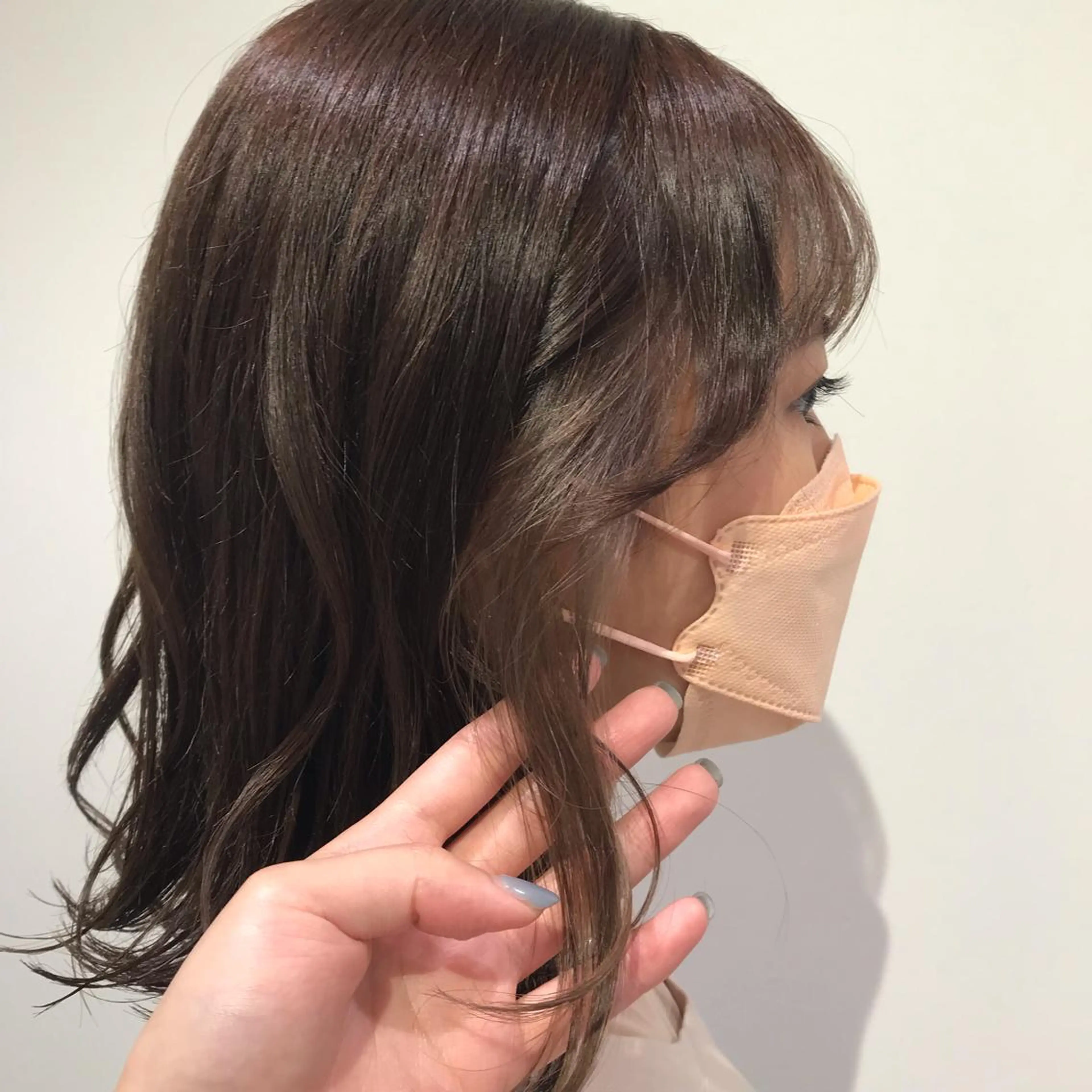 ミディアム カラー ベージュカラー 透明感カラー イヤリングカラー グレージュ イルミナカラー ヘアカラー トリートメント 暖色カラー🌹 中山由梨のヘアスタイル