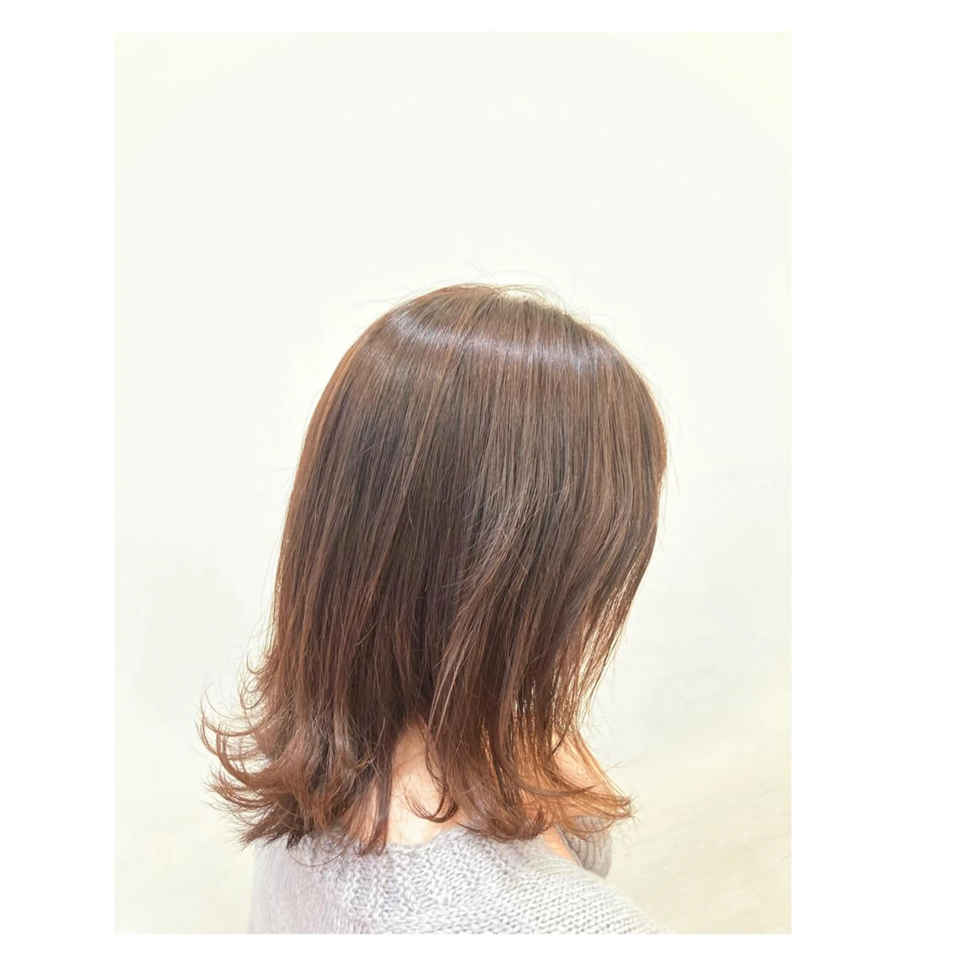 ミディアム カラー ボブカット／ 明千のヘアスタイル