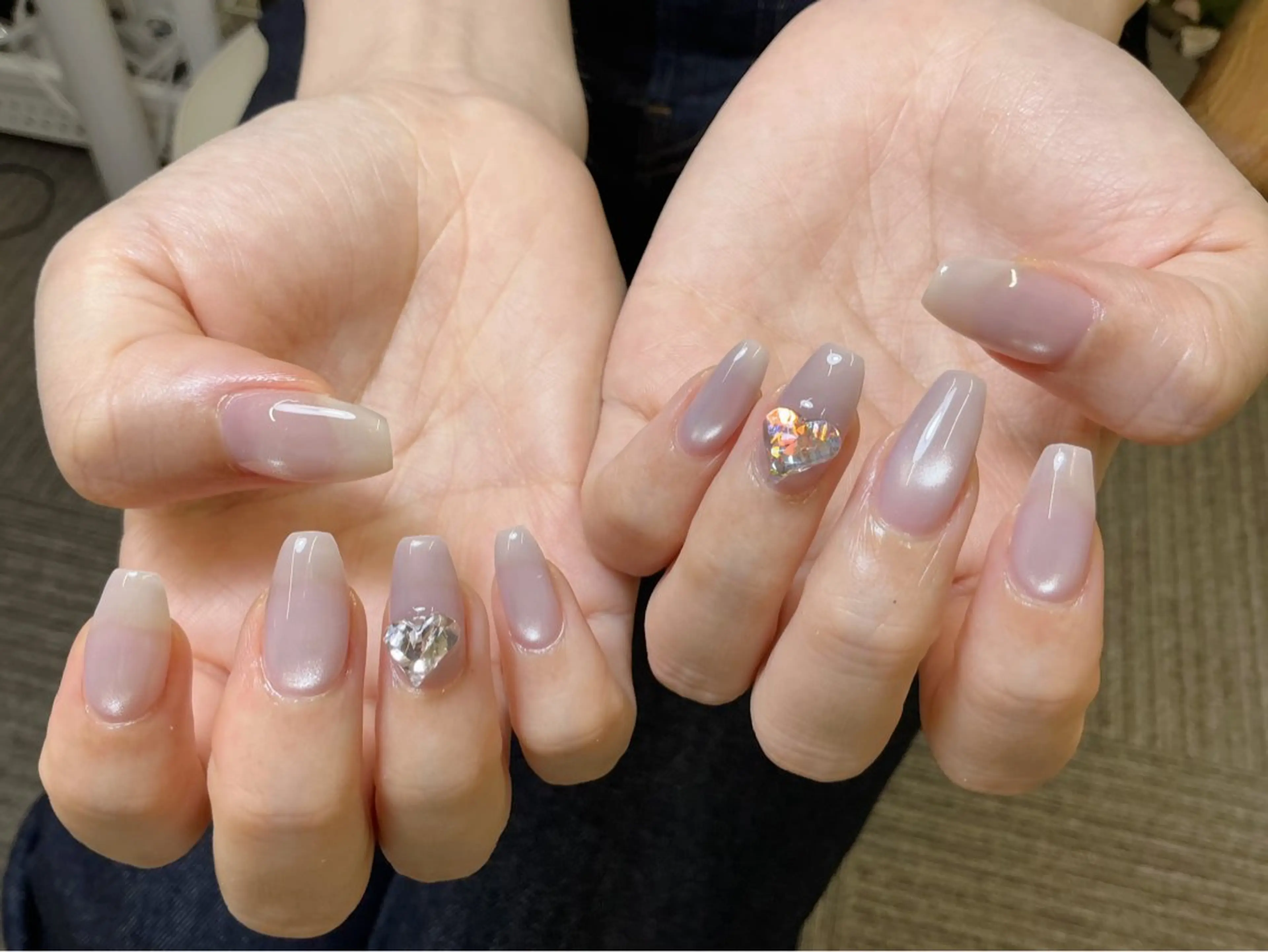 ネイル オーロラネイル チークネイル 長さ出し フットネイル フレンチネイル ハンドネイル J&C Nail Salon吉祥寺所属・YU KIのネイルデザイン