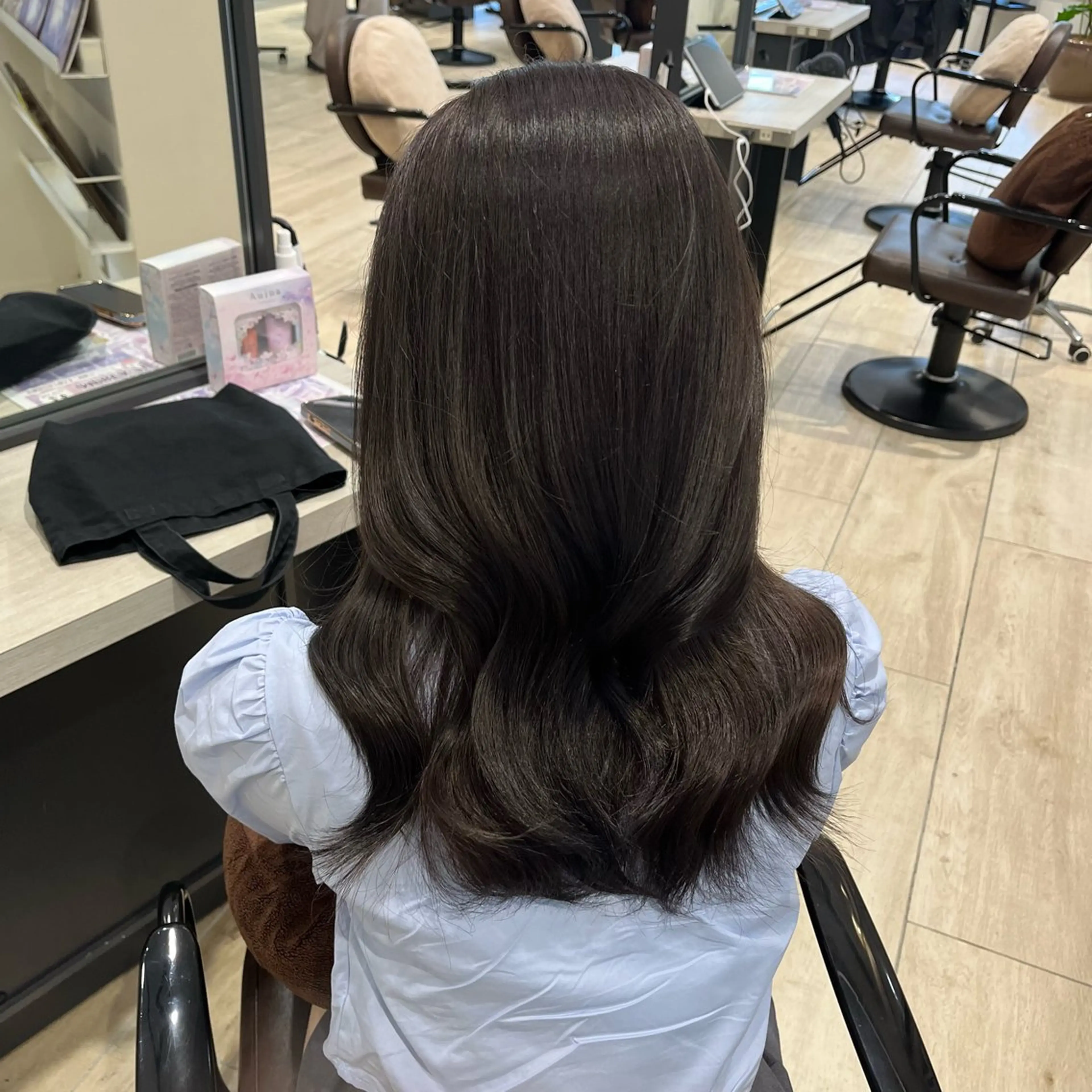 セミロング カラー ブリーチ 透明感カラー ブリーチなしカラー mako︴ Euphoriaのヘアスタイル