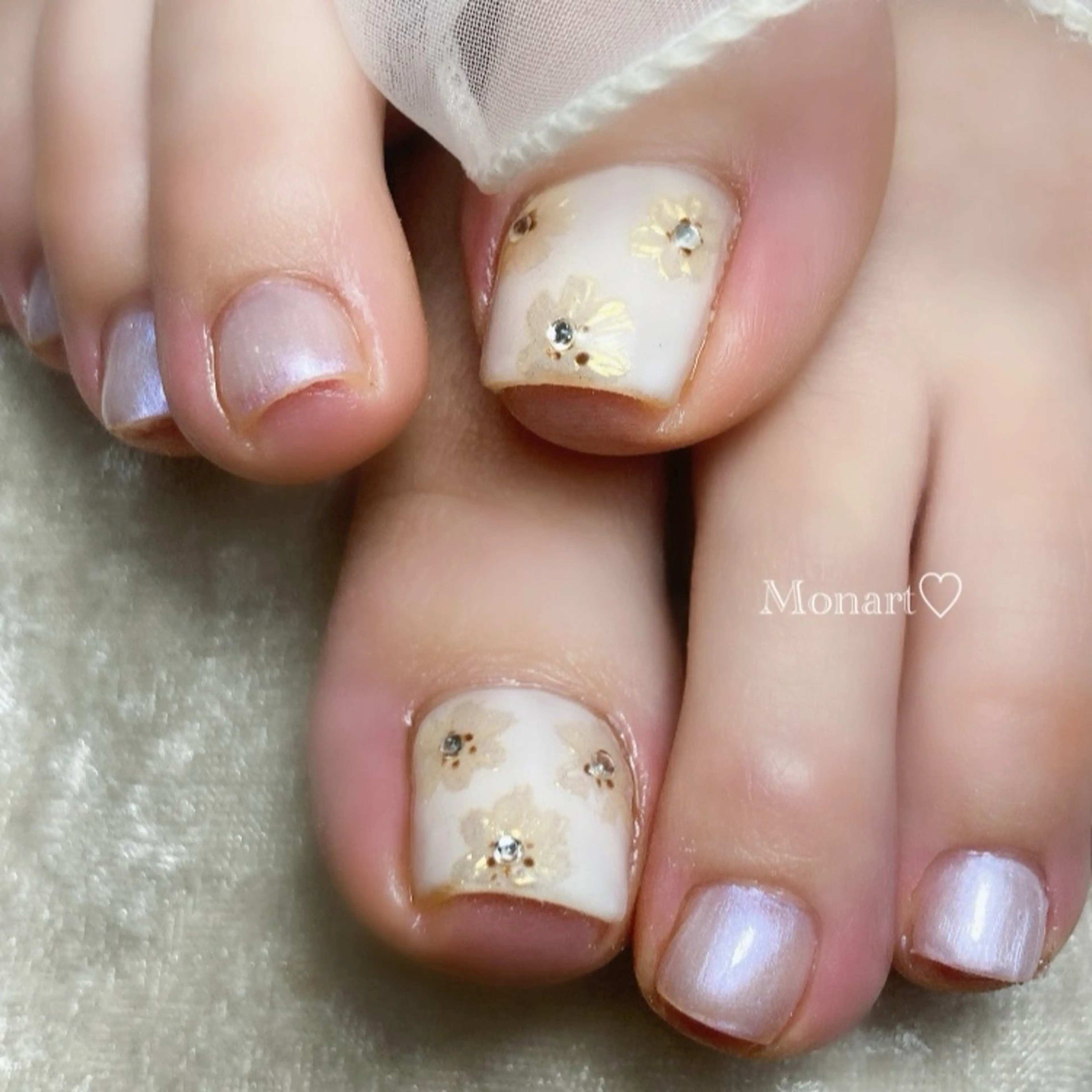 ネイル フラワーネイル ミラーネイル Monart♡ Misaoのネイルデザイン