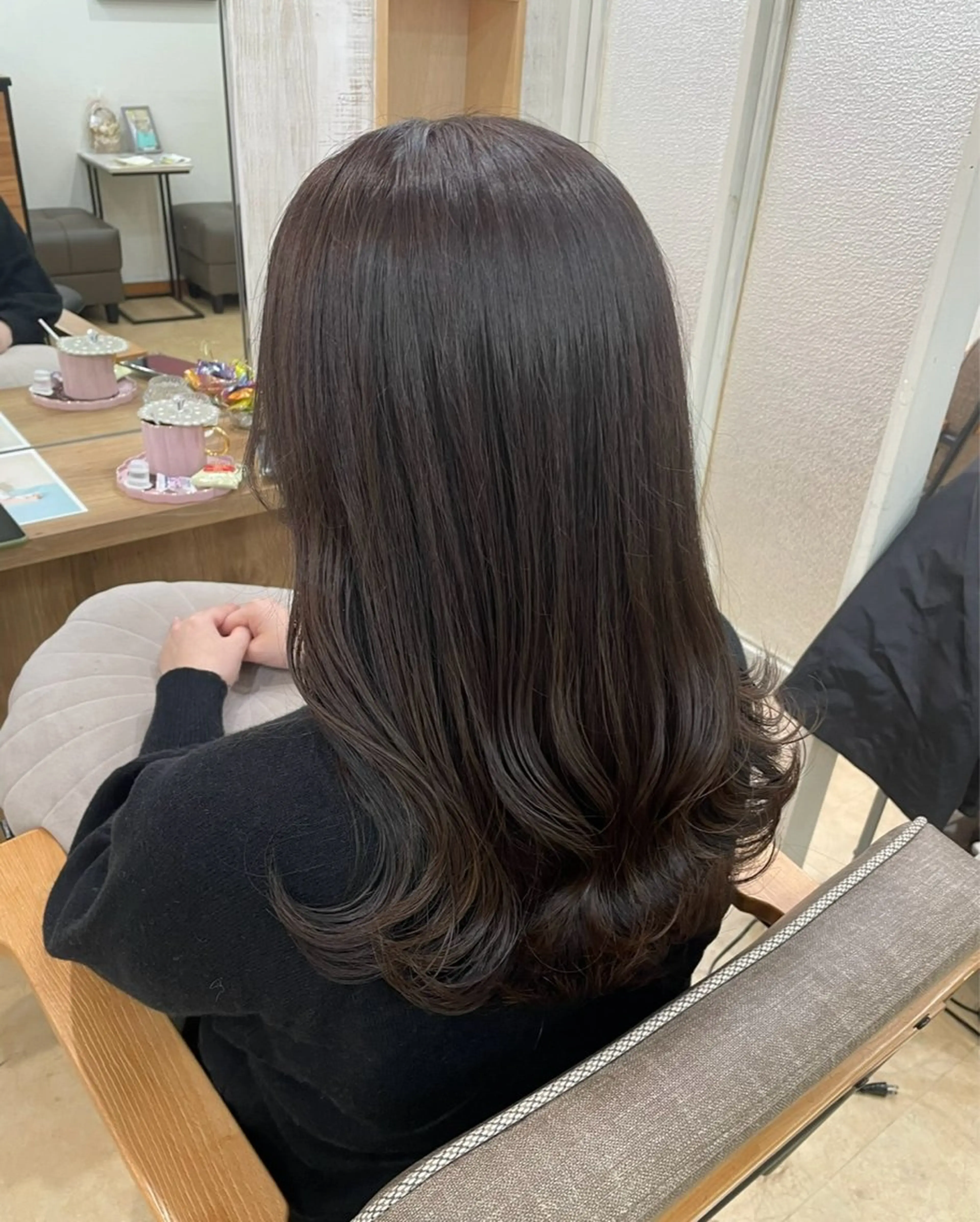 セミロング カラー REM所属・SHIBU YAのヘアスタイル