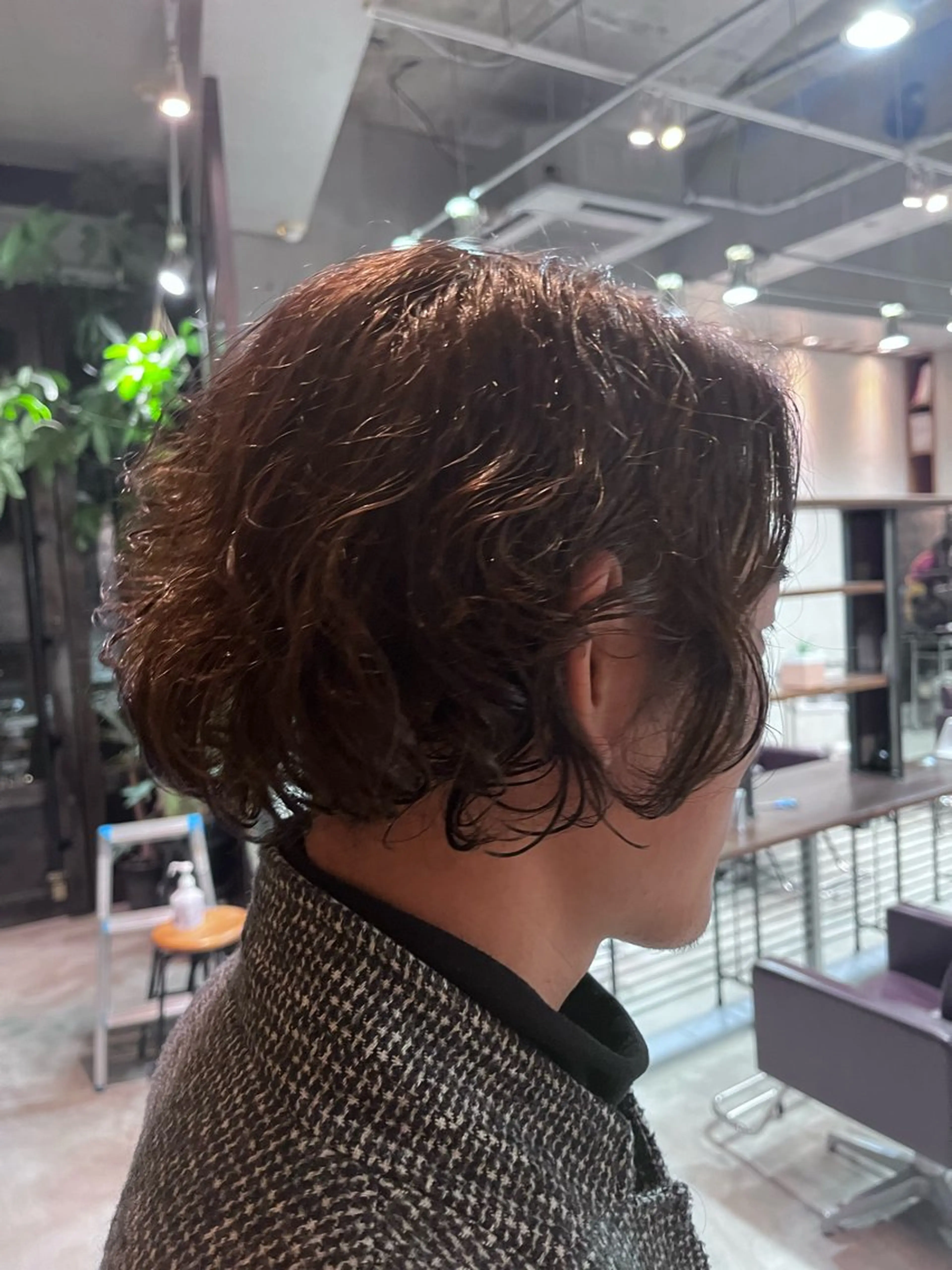 ミディアム パーマ ハイトーンカラー/ 田中和磨のヘアスタイル