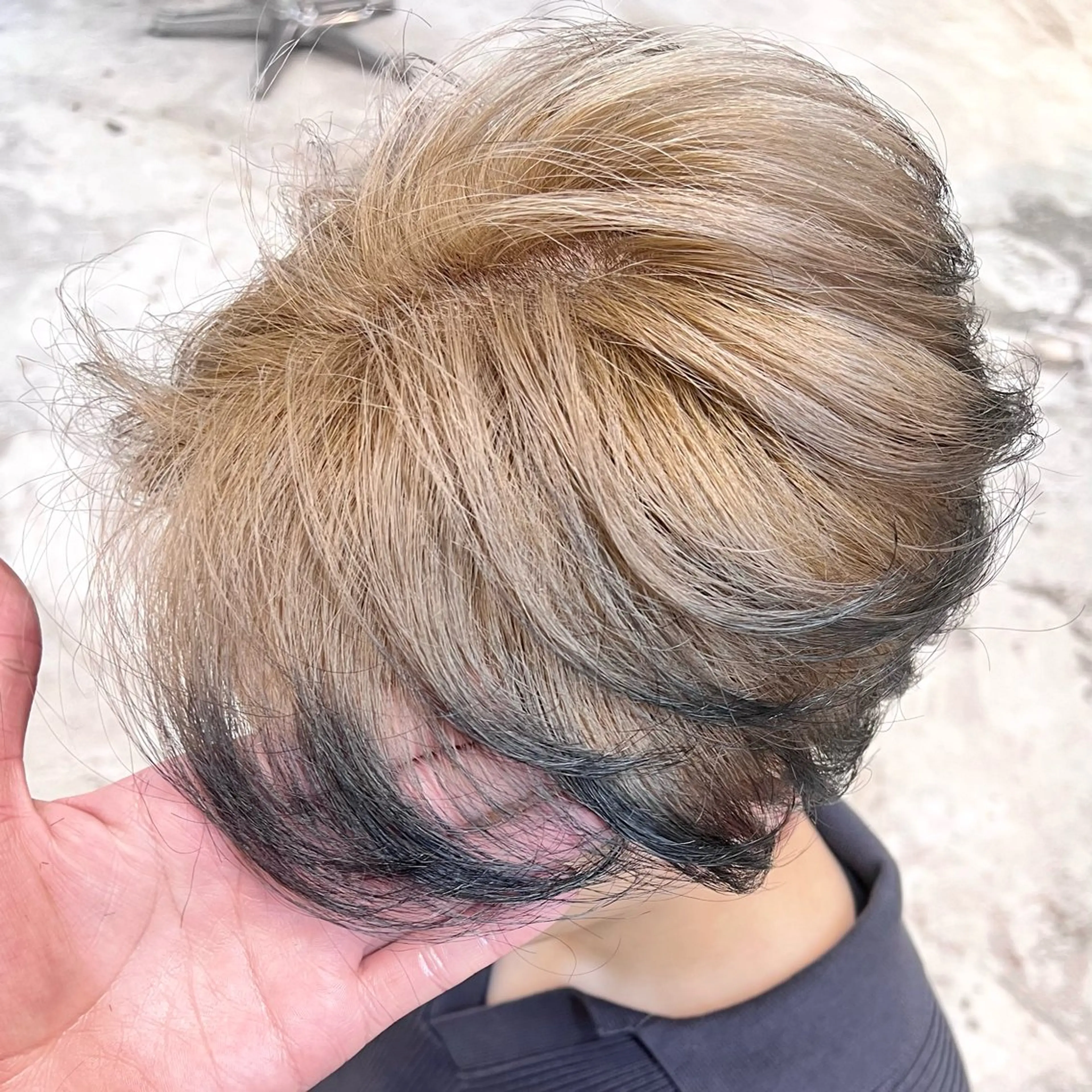 ショート カラー メンズ ヘアカラー バレイヤージュ/ シャドウルーツ/安室のヘアスタイル