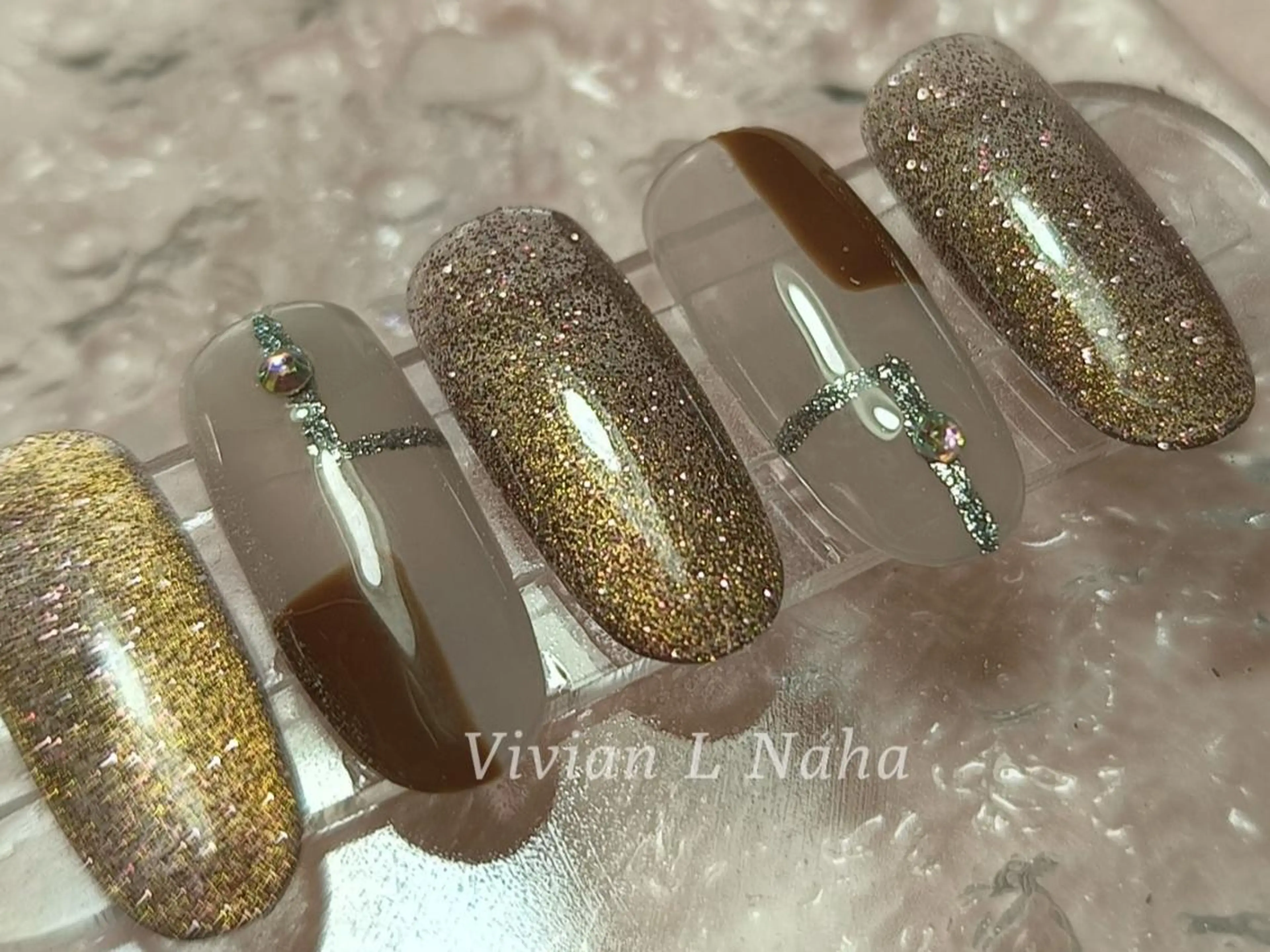 ネイル Vivian L NahaCecileのネイルデザイン