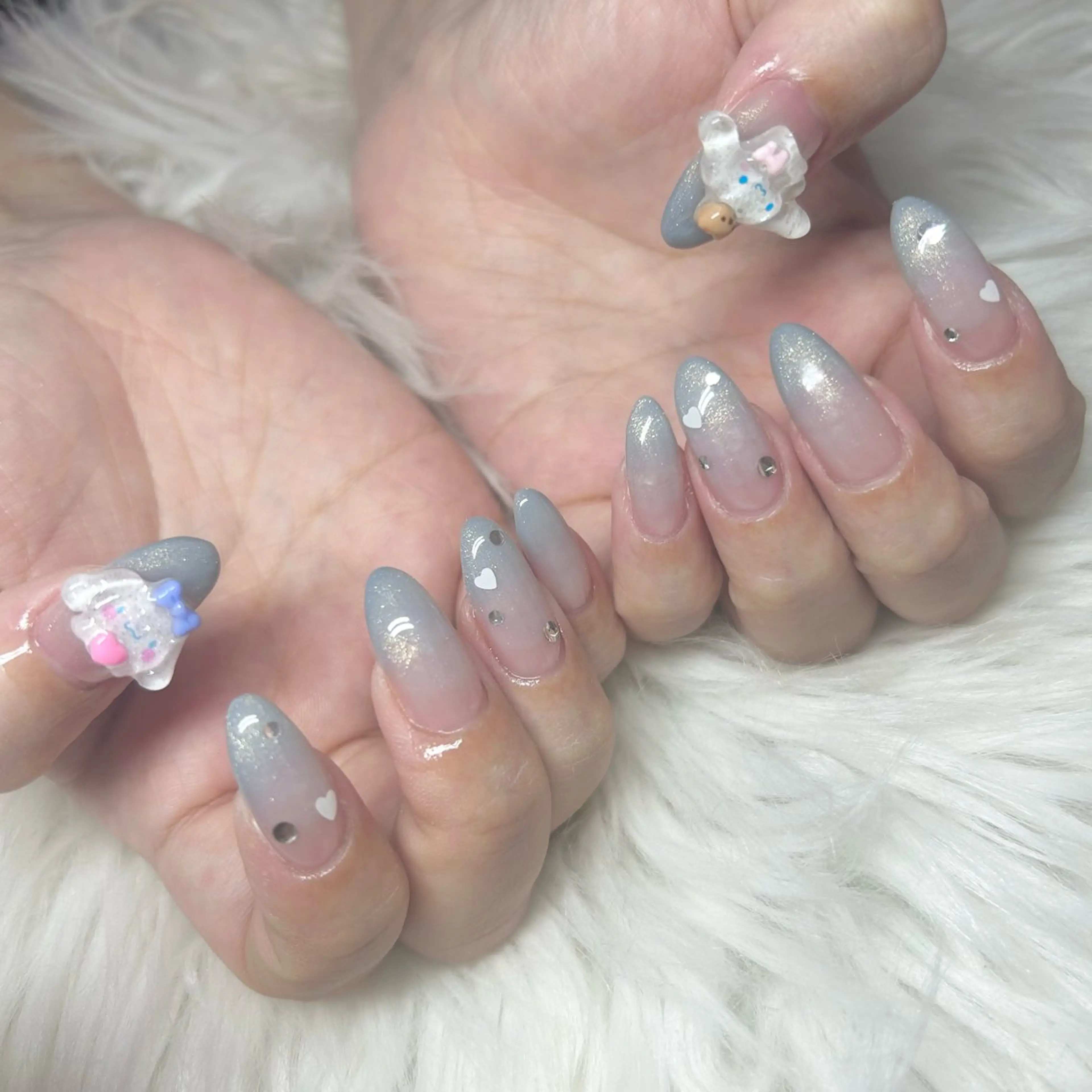 ネイル ストーンネイル ハンドネイル -Rien- プライベートサロンのネイルデザイン