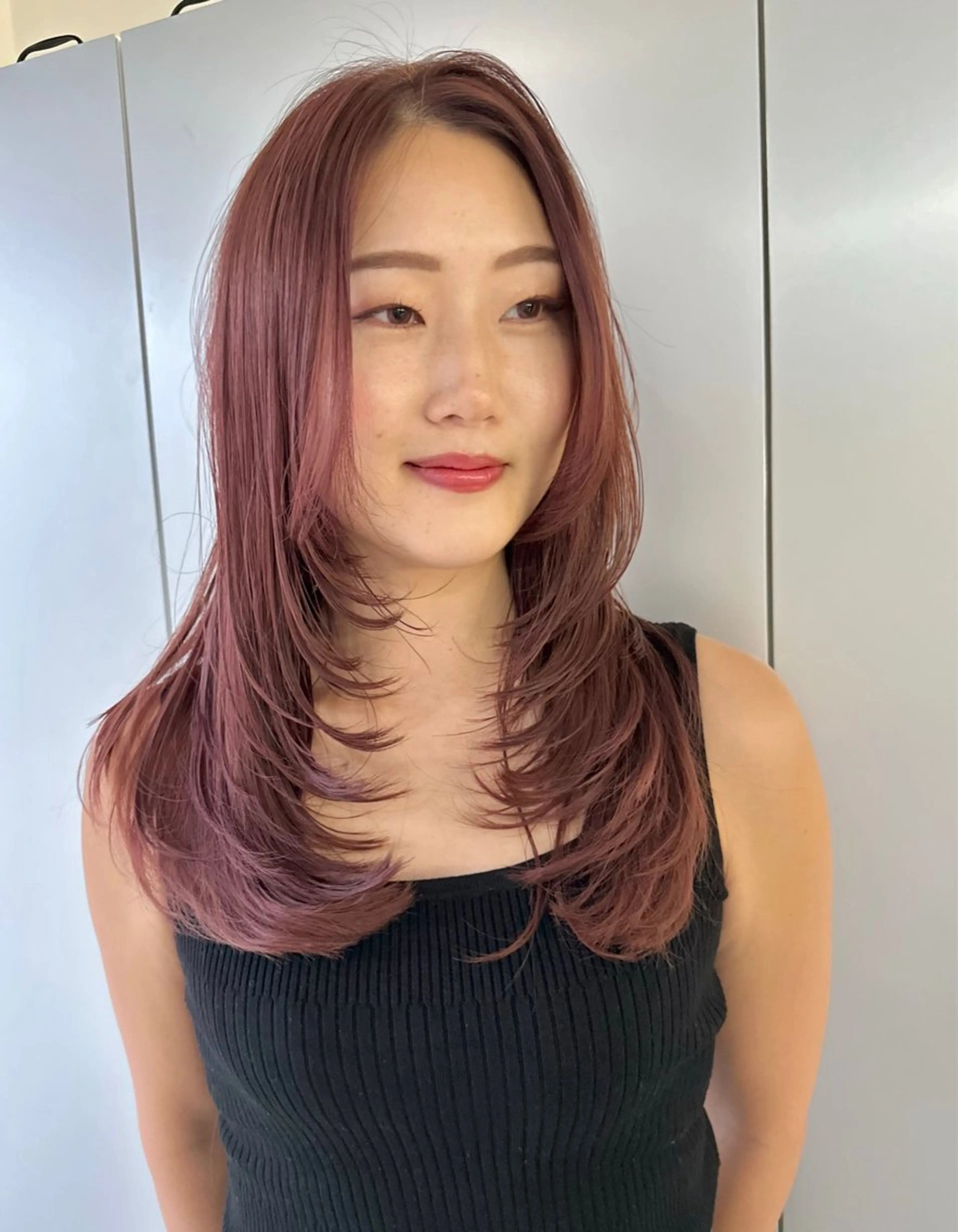 ロング レイヤーカット 篠崎 佑季のヘアスタイル
