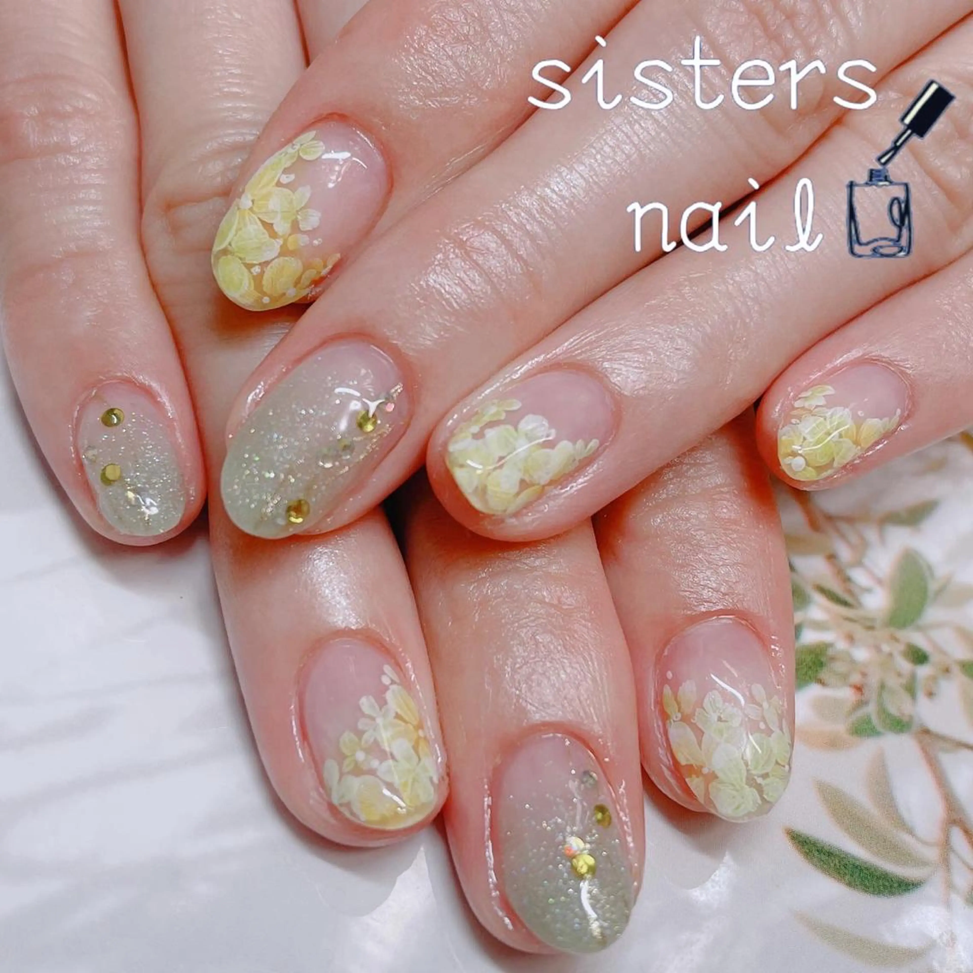 ネイル アートネイル フラワーネイル フレンチネイル キラキラネイル 春ネイル sisters nail.fのネイルデザイン