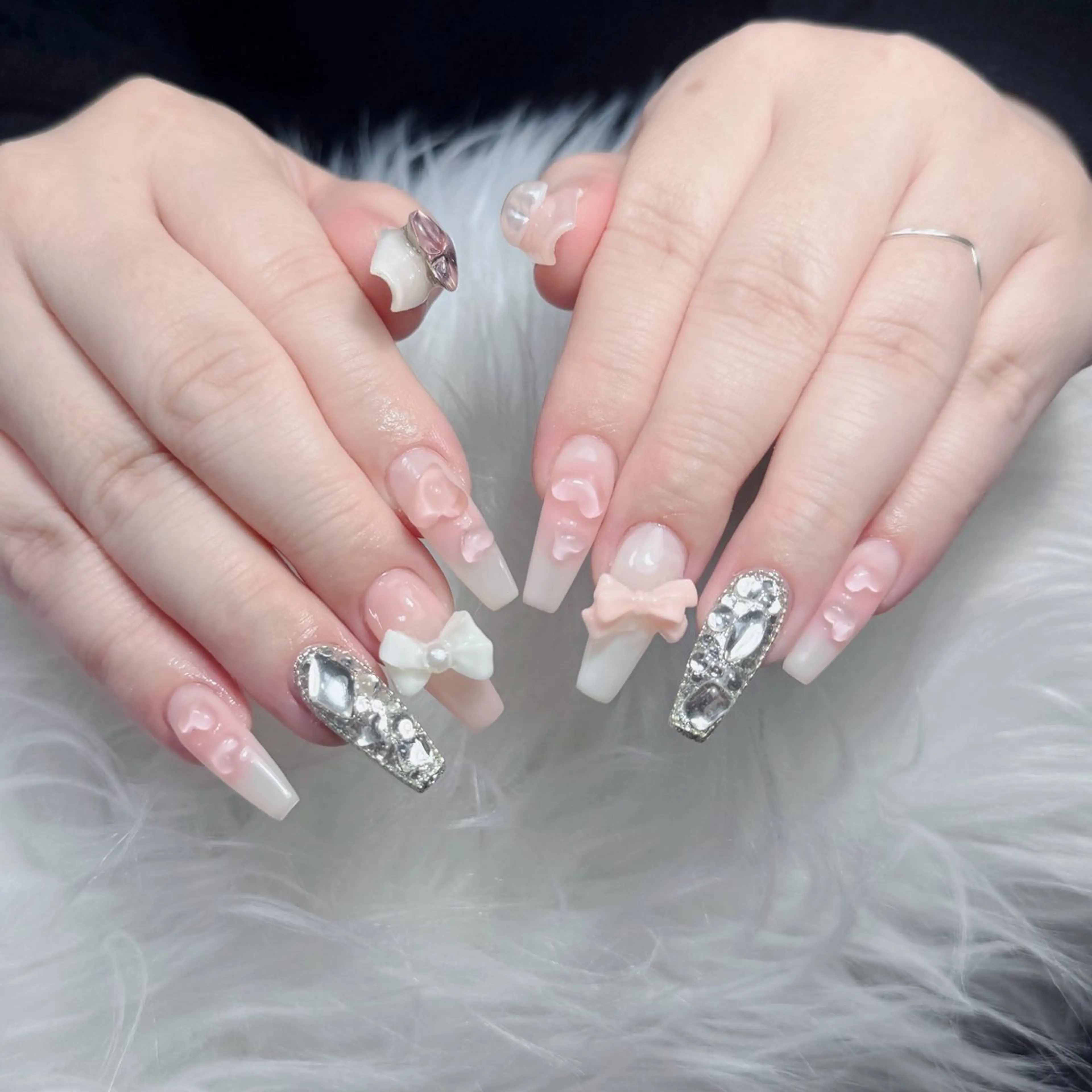 ネイル アートネイル フレンチネイル ジェルネイル 韓国ネイル マグネットネイル ハンドネイル Lenie Nail Salonのネイルデザイン