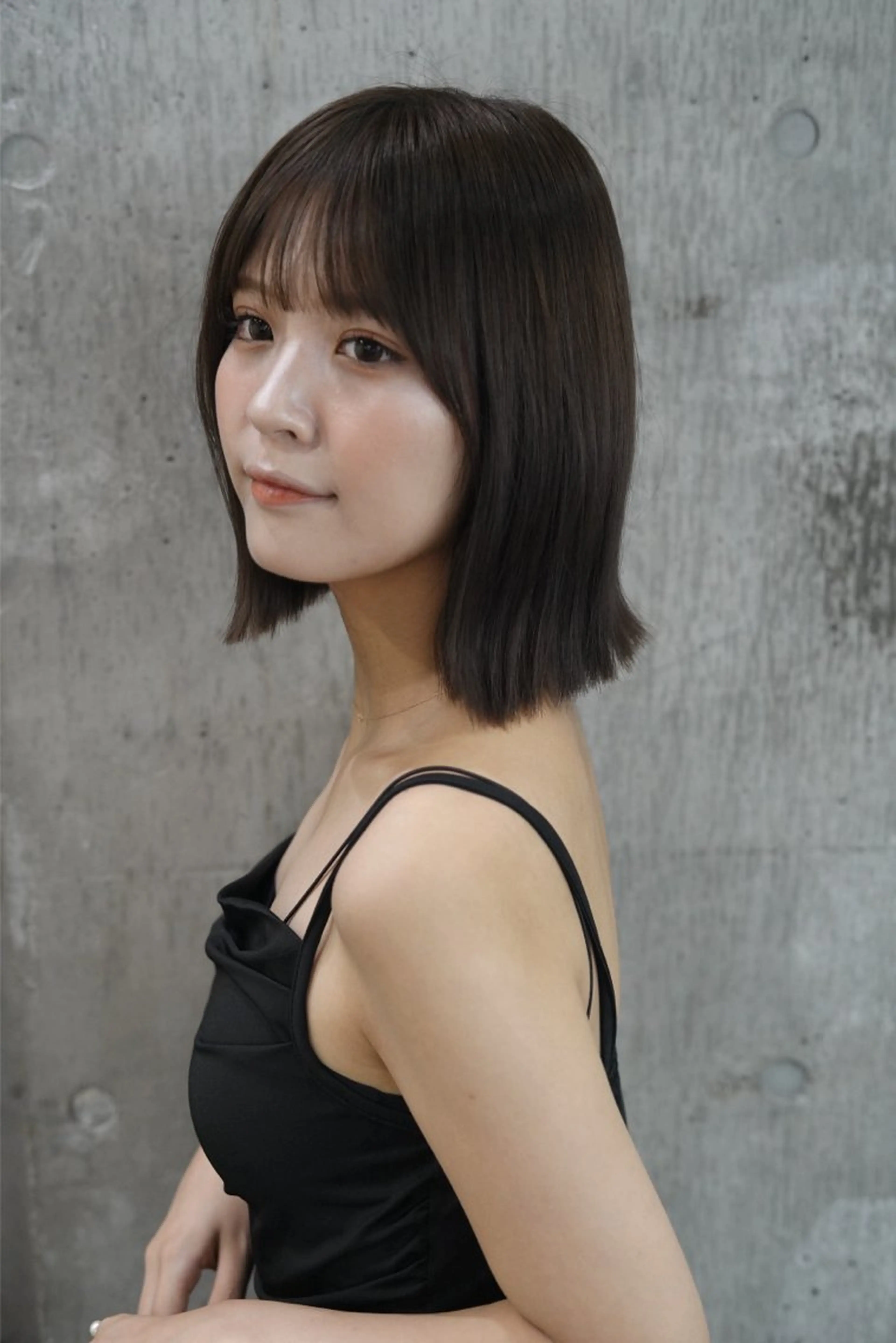 ミディアム カット ヘアカラー トリートメント yelm所属・🫒オリーブカラー ミディアムレイヤー✨のヘアスタイル