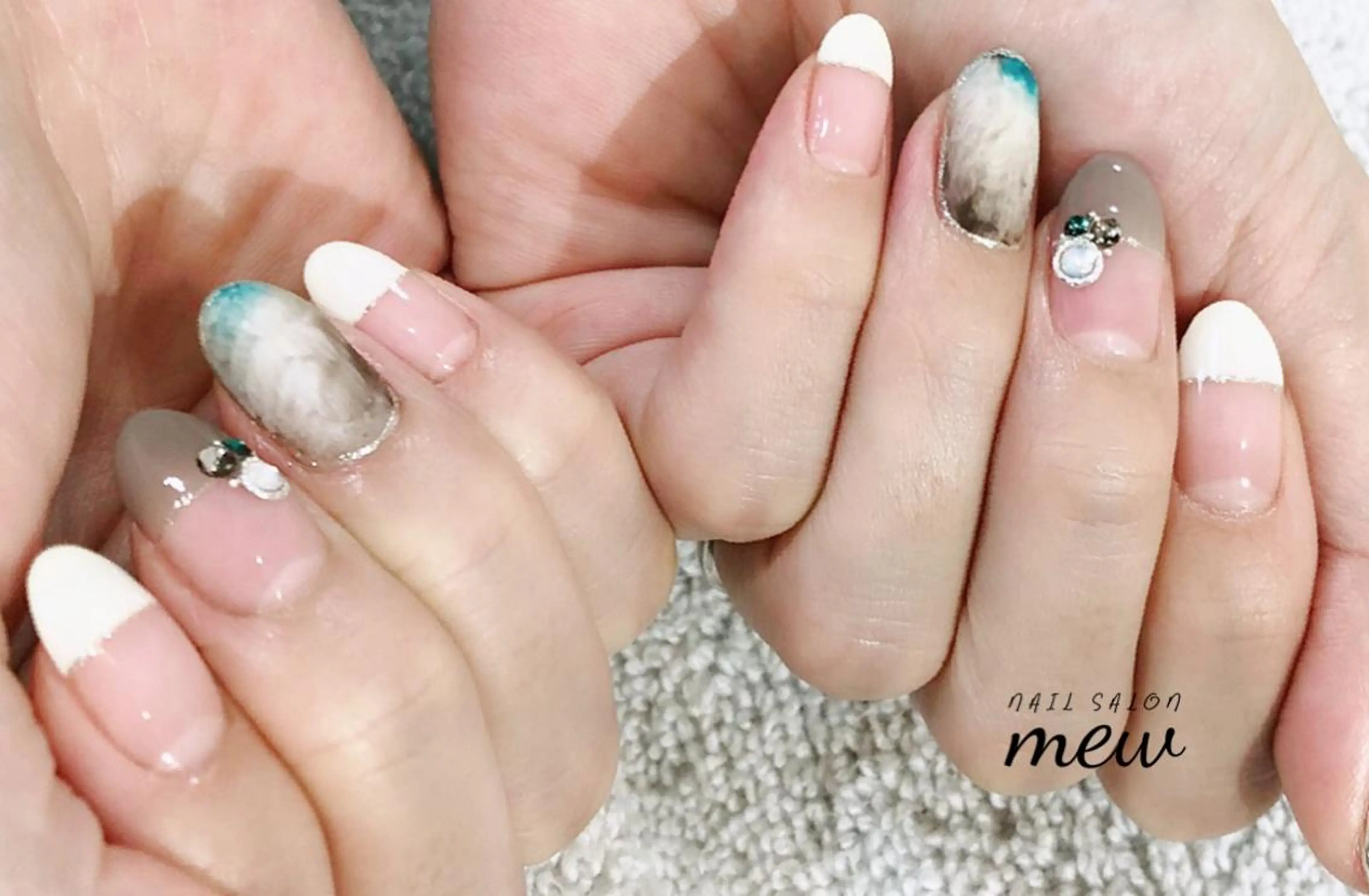 ネイル ブルー ニュアンスネイル Nail salon mewのネイルデザイン