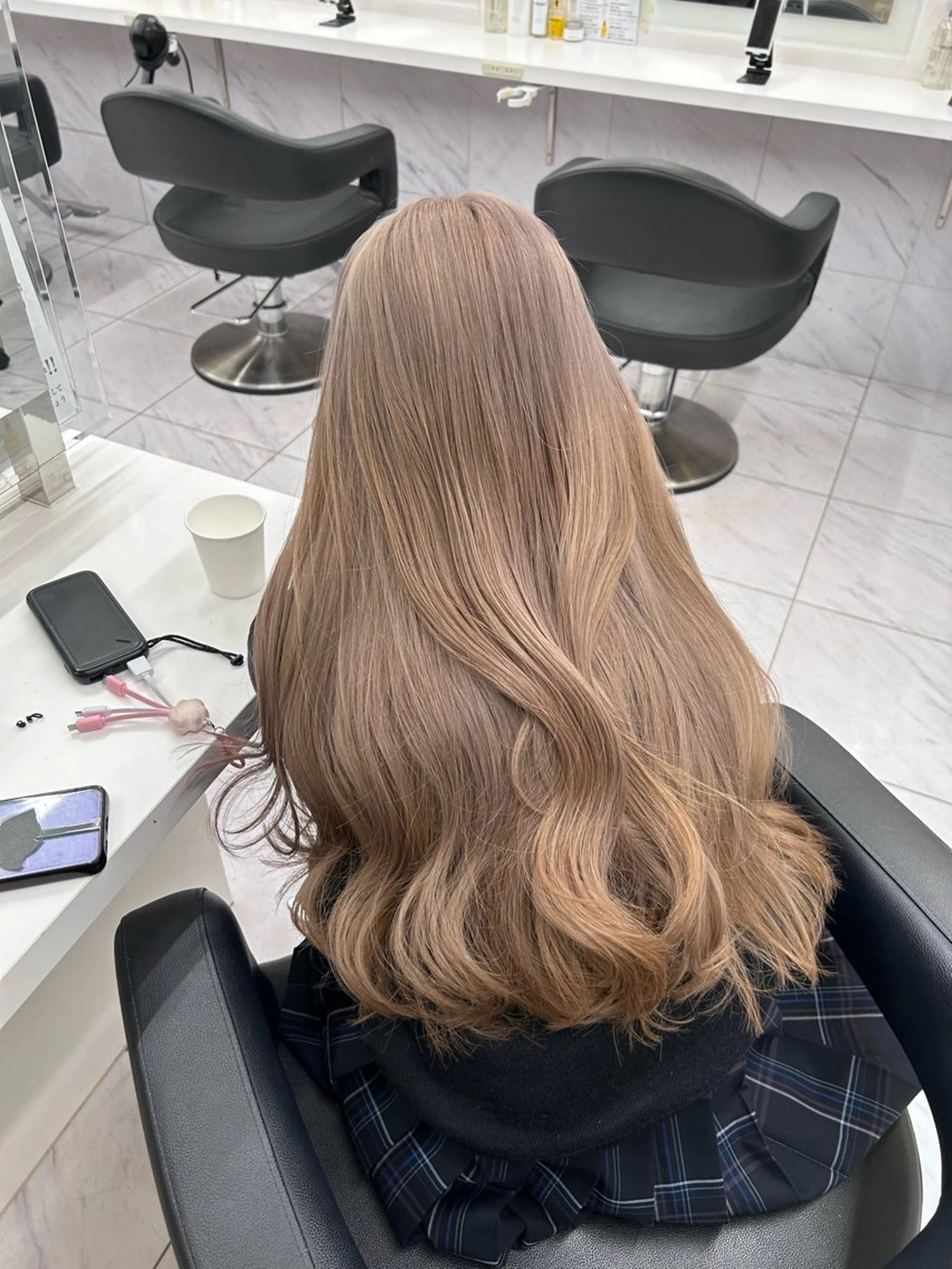 ロング カラー パーマ ヘアアレンジ メンズ カット ヘアカラー トリートメント 🎀韓国風レイヤー/ ベージュ/ハイトーンのヘアスタイル