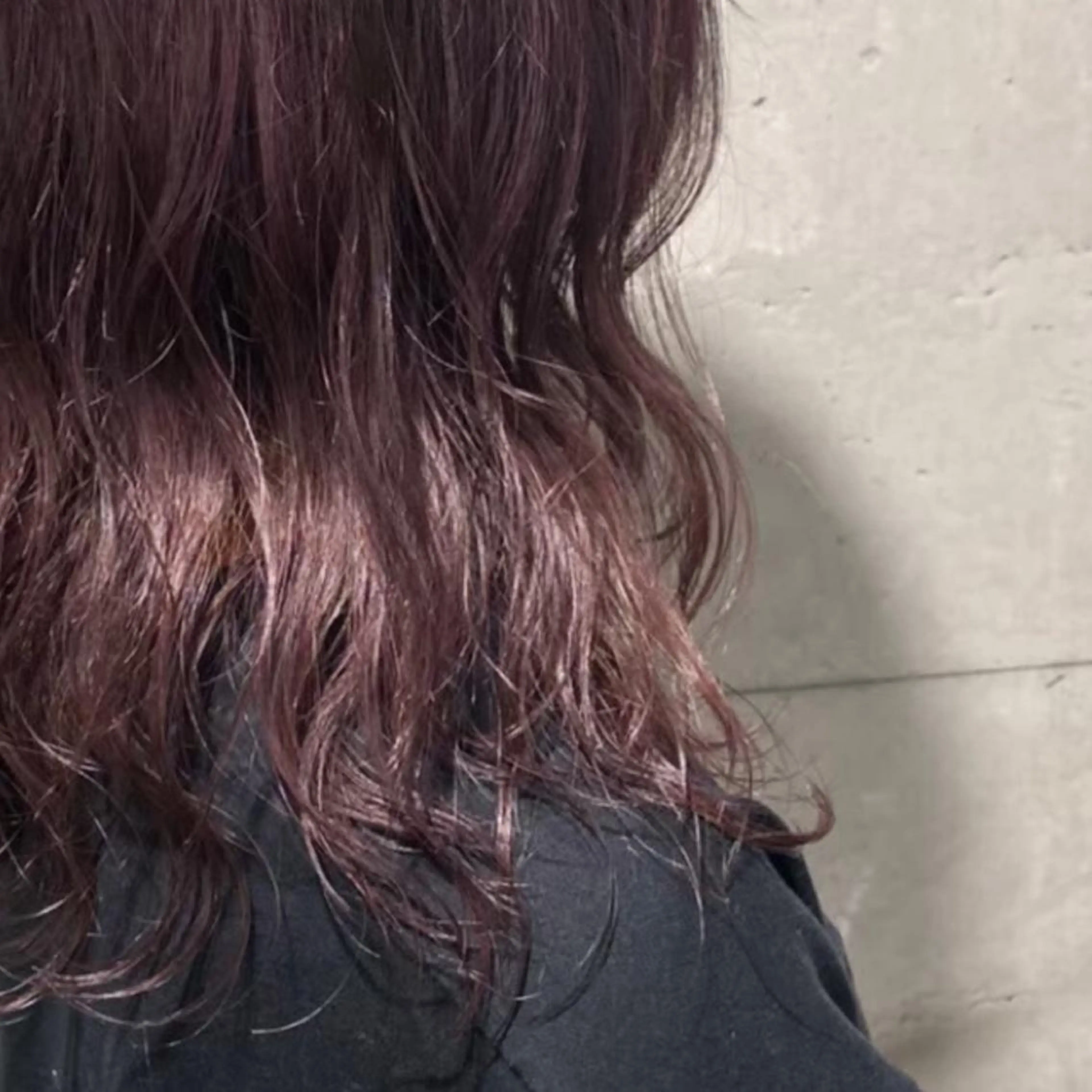 ミディアム カラー ヘアアレンジ ラベンダーカラー パープルカラー linette所属・🐩推し活🐩 FUTABA🍒のヘアスタイル