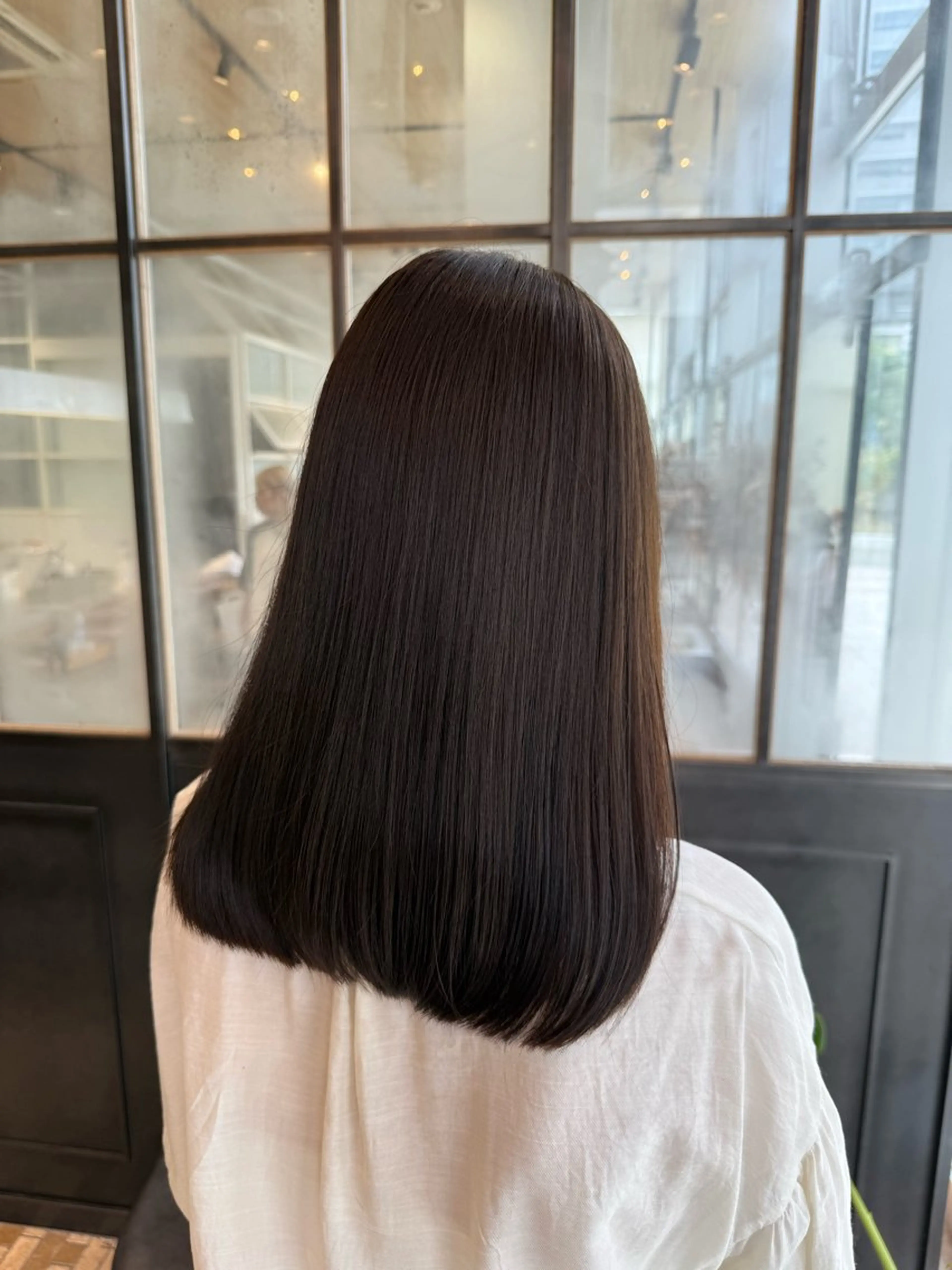 セミロング カット ヘアカラー 齊藤 百伽のヘアスタイル