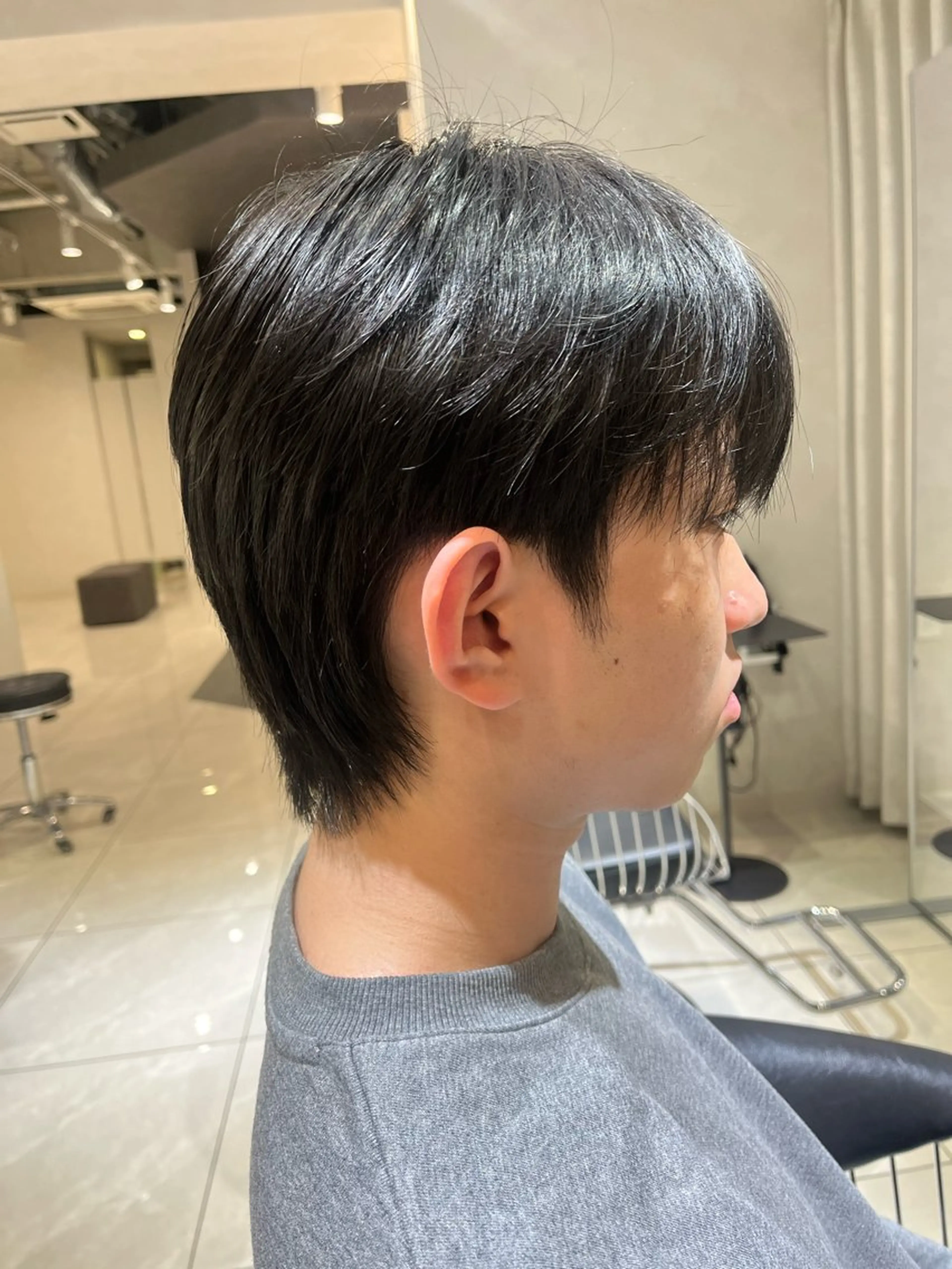 パーマ メンズ 韓国メンズ特化 ダウン・毛流れパーマのヘアスタイル