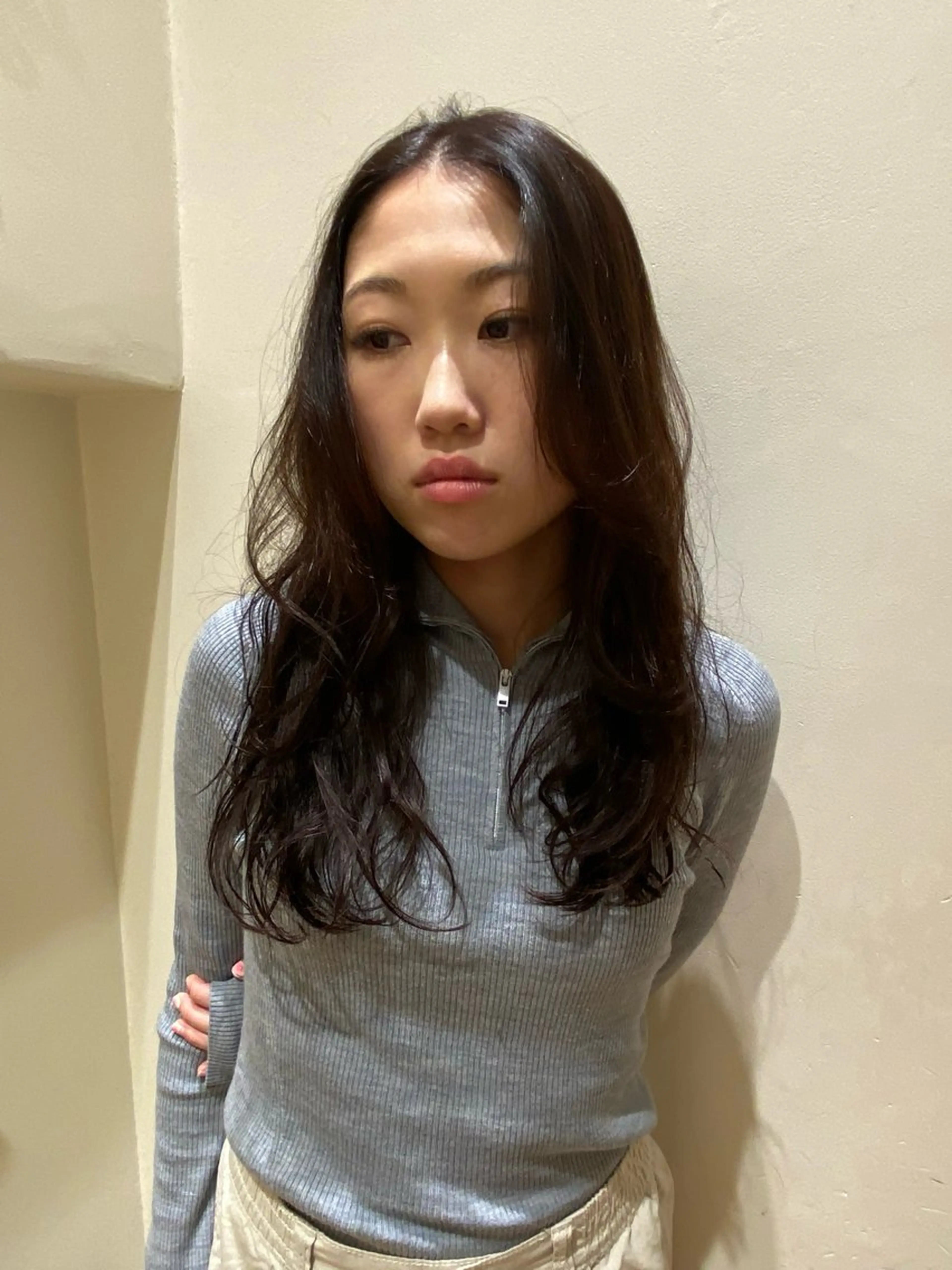 ロング ヘアカラー C-LOOP UNITED ATELIER所属・阿南 結実のヘアスタイル
