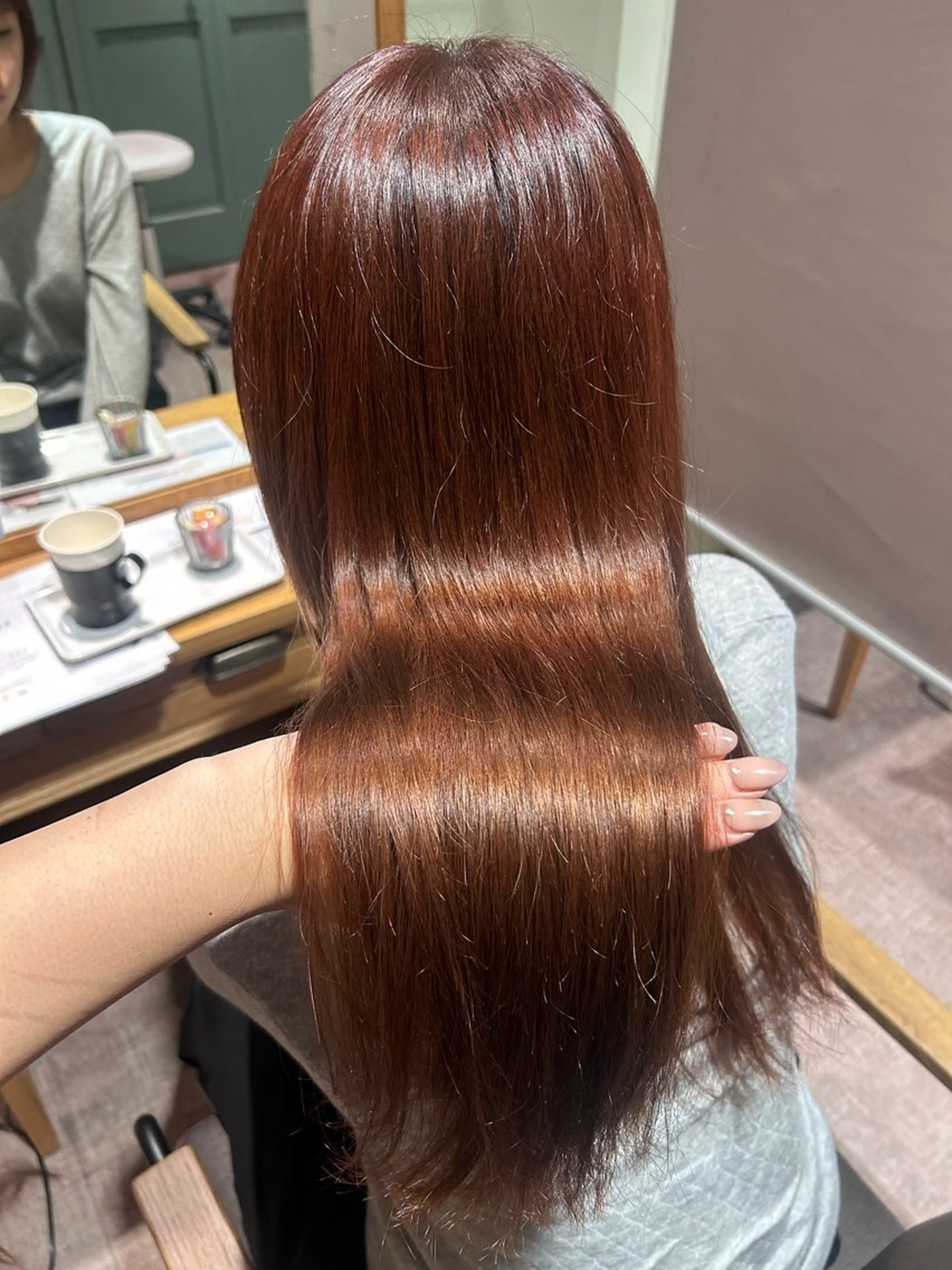 ロング カット ヘアカラー 縮毛矯正 池田 華怜のヘアスタイル