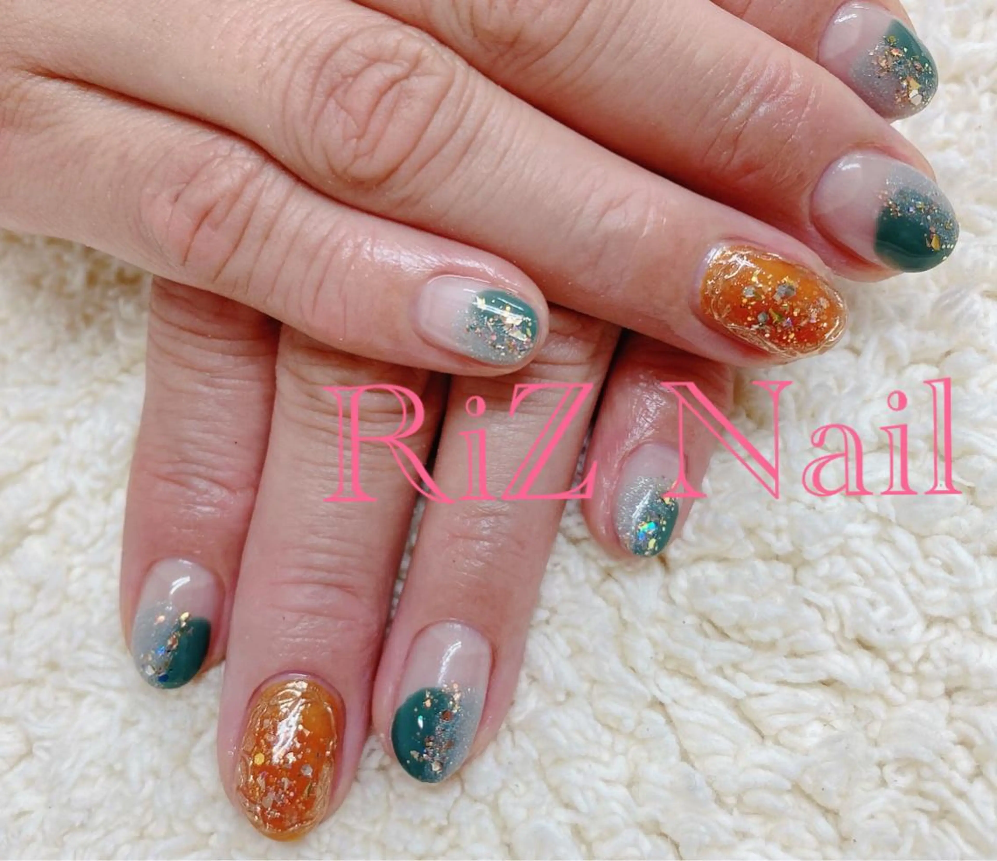 ネイル キラキラネイル ミラーネイル シンプルネイル RiZ nail salonのネイルデザイン