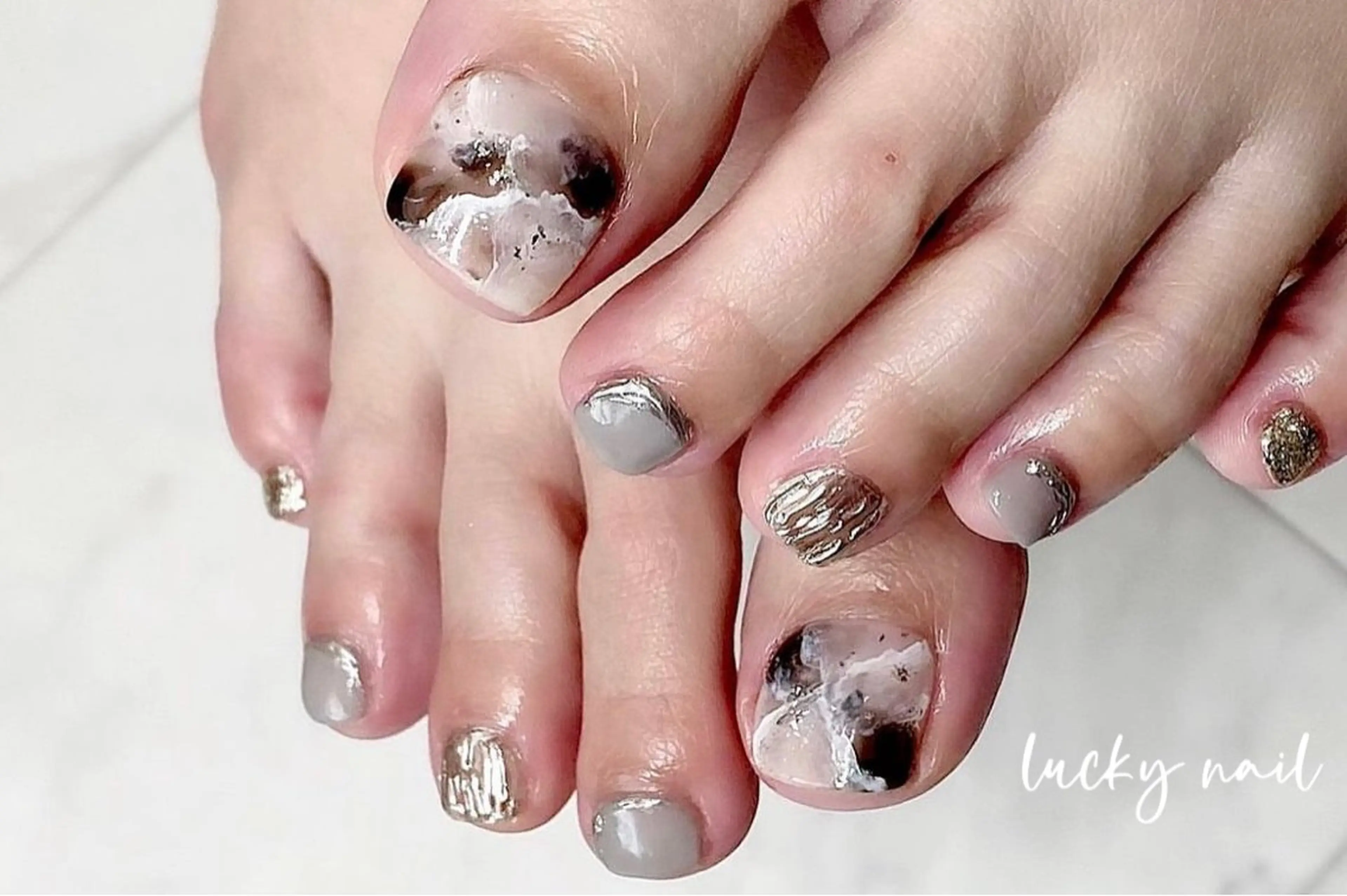 ネイル チークネイル 長さ出し ジェルネイル マグネットネイル 持ち込み Lucky nail 小林和希のネイルデザイン