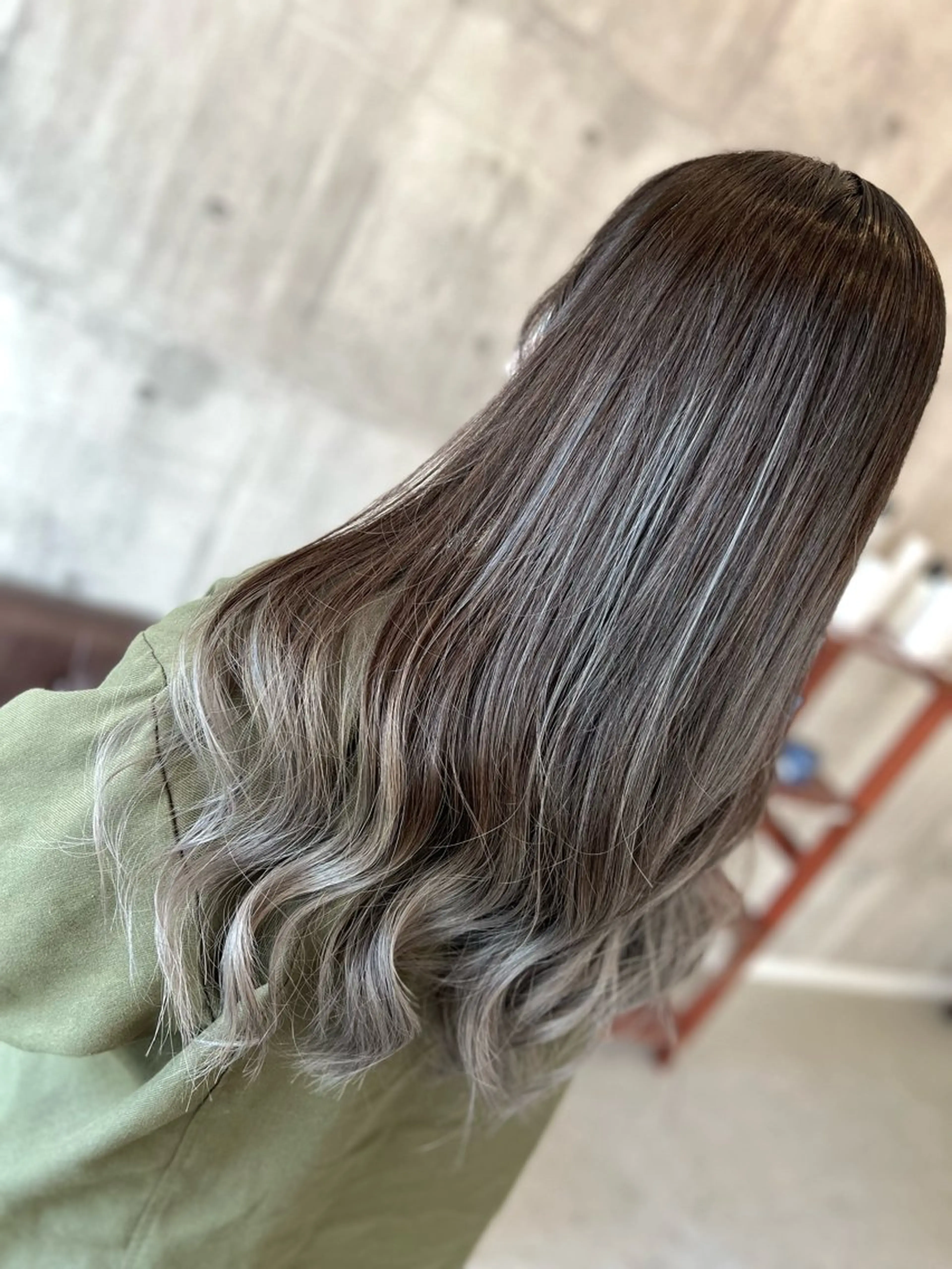 ロング カラー ヘアカラー Style Tのヘアスタイル