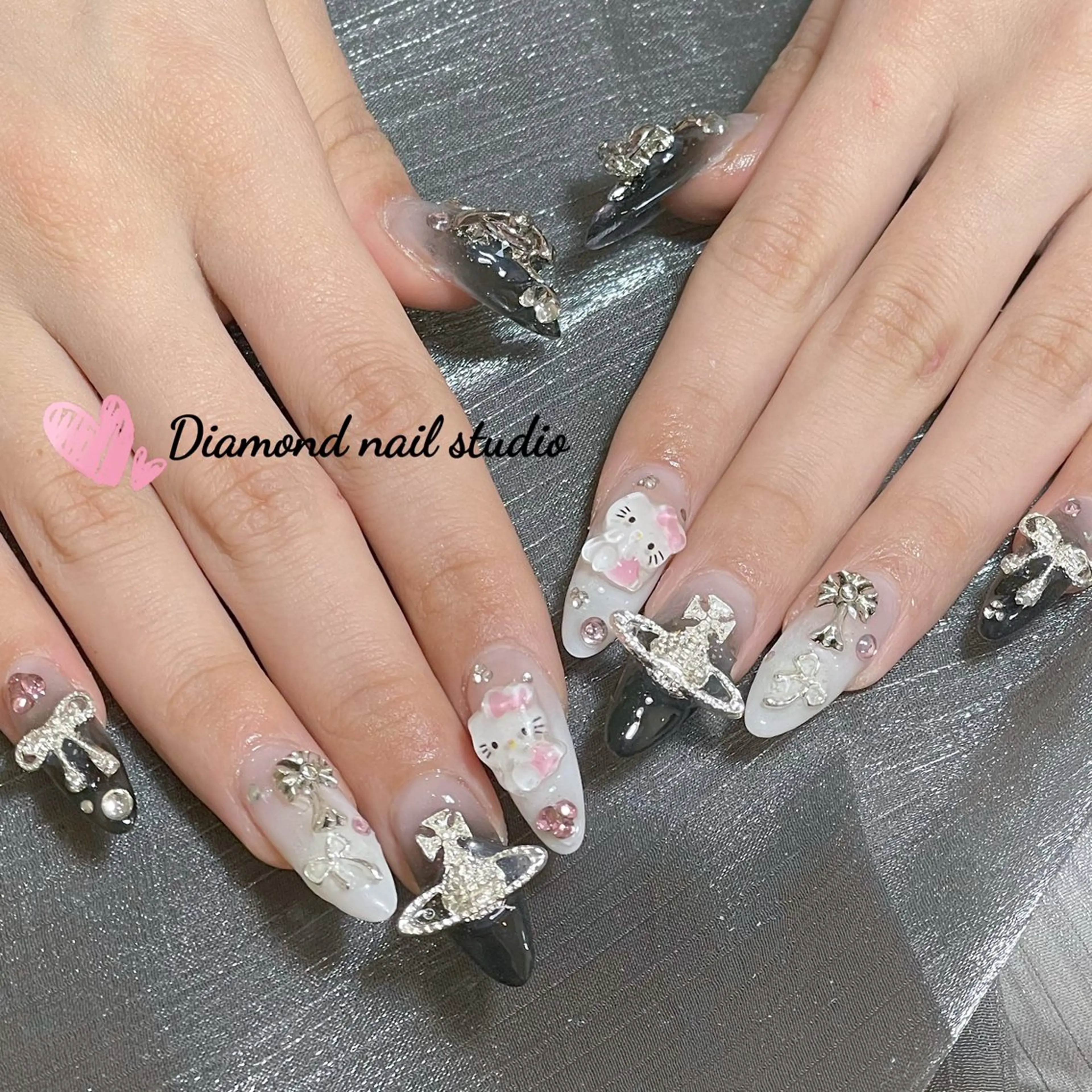 ネイル ハンドネイル ハンドケア Diamond 🧚🏻‍♀️のネイルデザイン