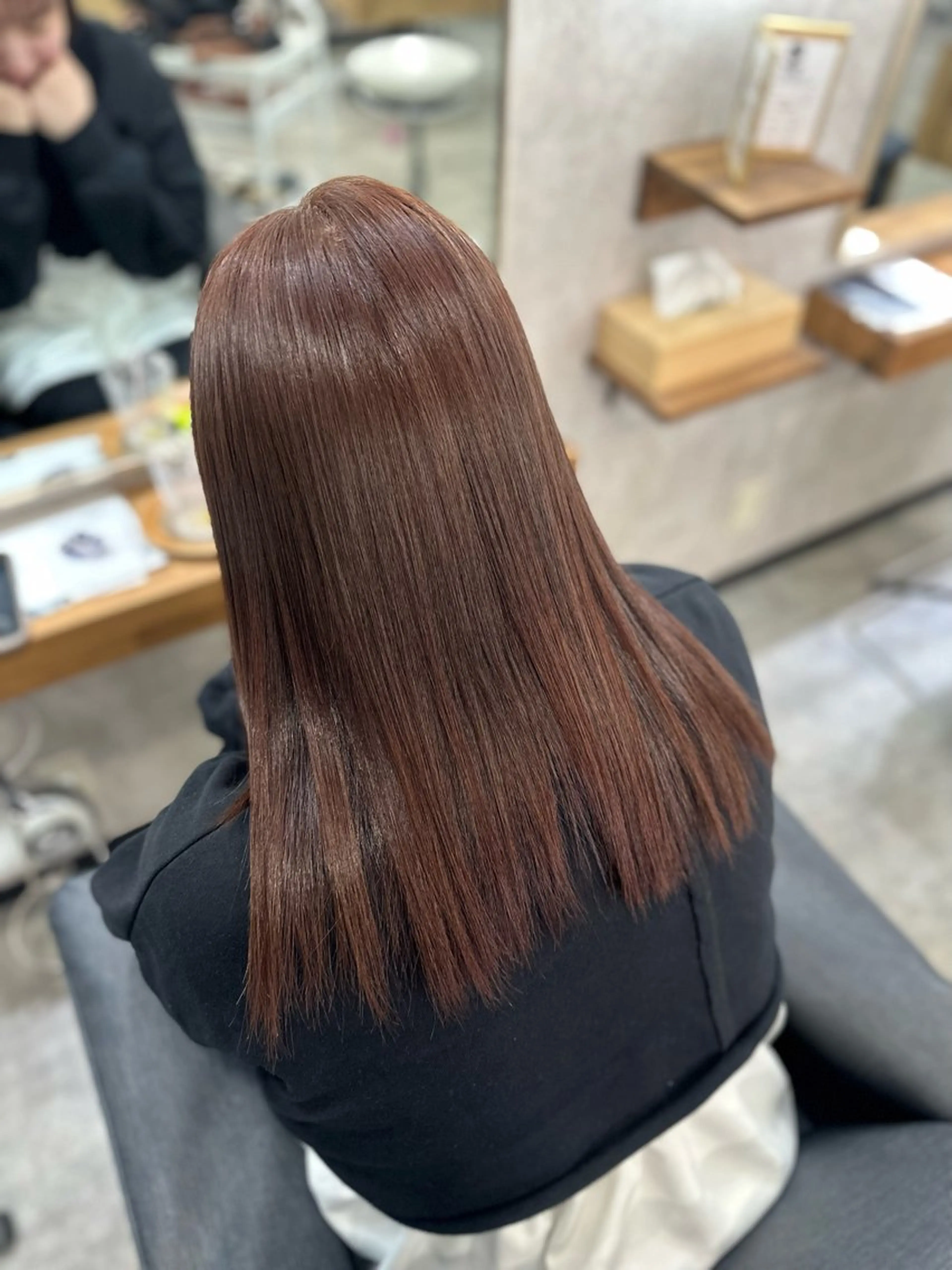 セミロング ヘアカラー MOURI CHISATOのヘアスタイル