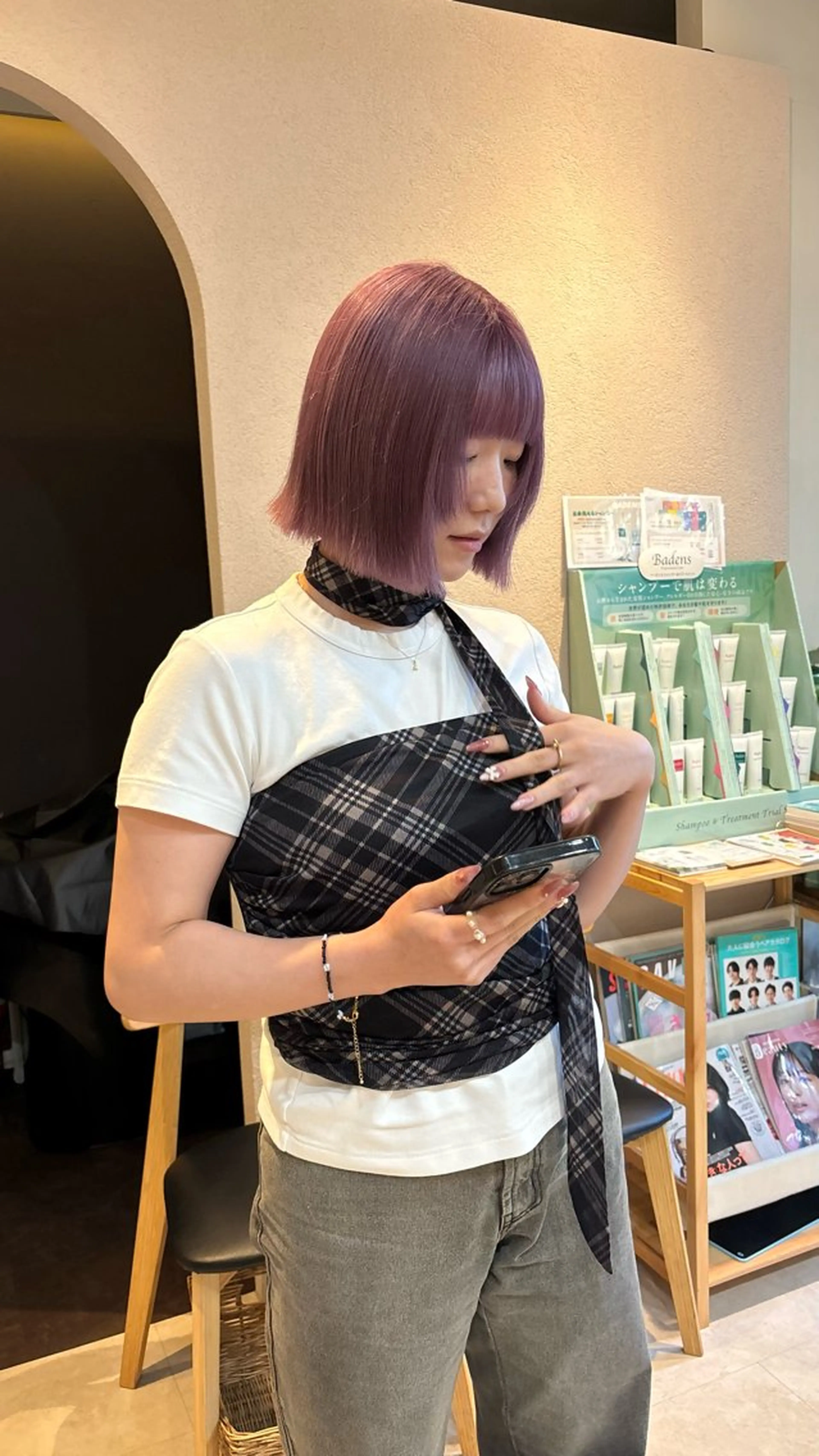 ショート カラー ブリーチ ピンクカラー ヘアカラー Rinon所属・沖 真琴のヘアスタイル
