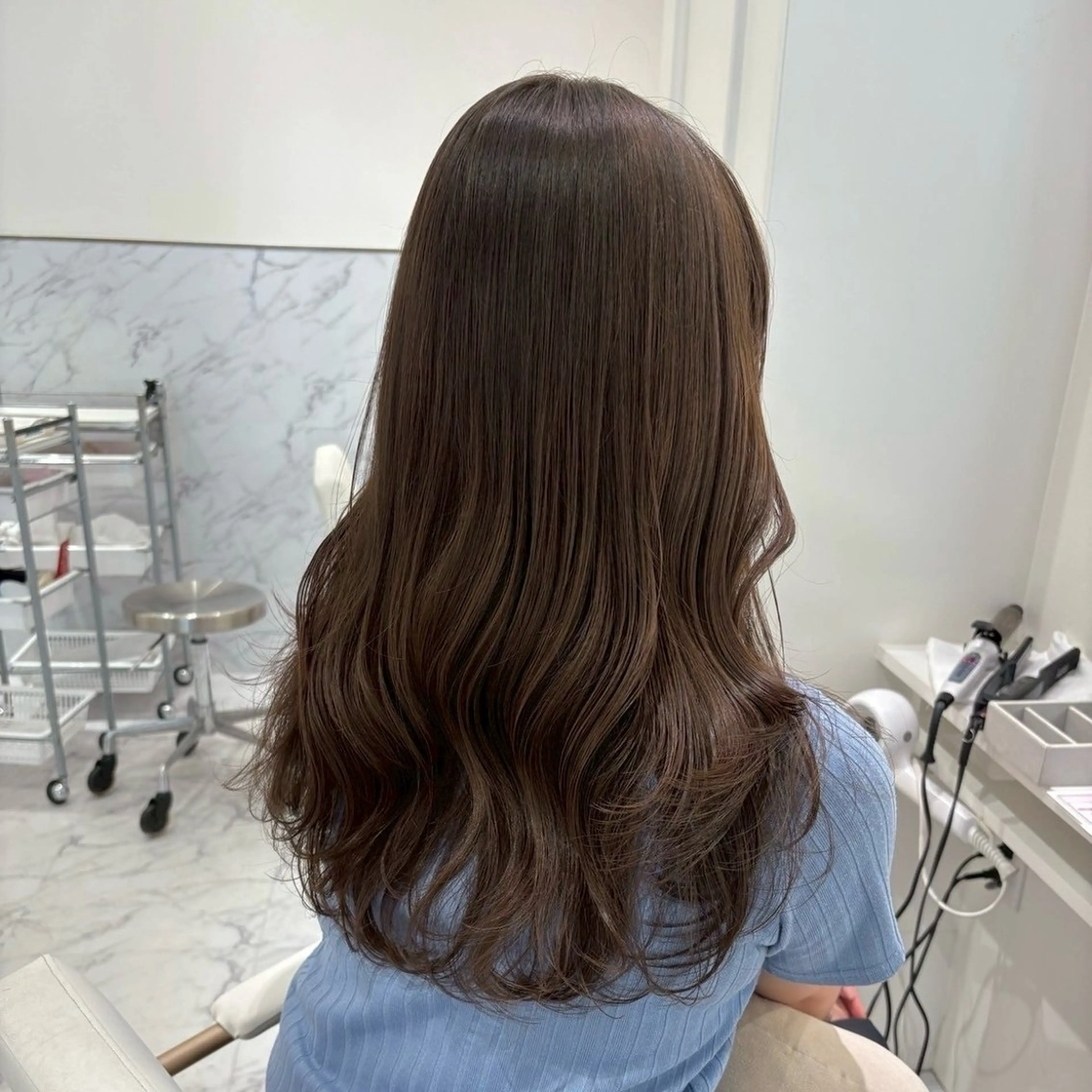 セミロング ヘアカラー ParveMix /石田 佳澄🩶のヘアスタイル