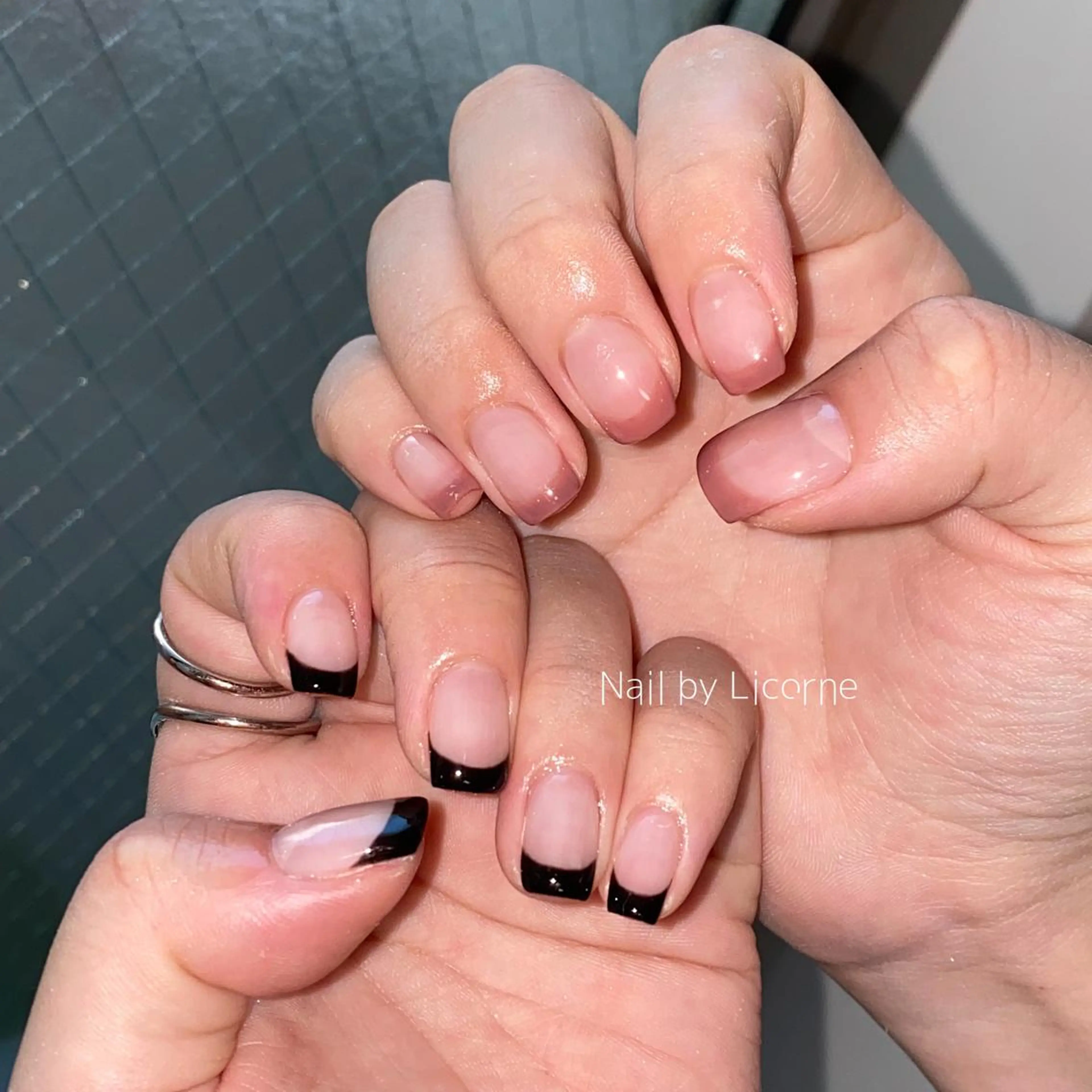 ネイル アートネイル オーロラネイル フレンチネイル 氷ネイル・うるうるネイル マグネットネイル ハンドネイル Nail by Licorneのネイルデザイン