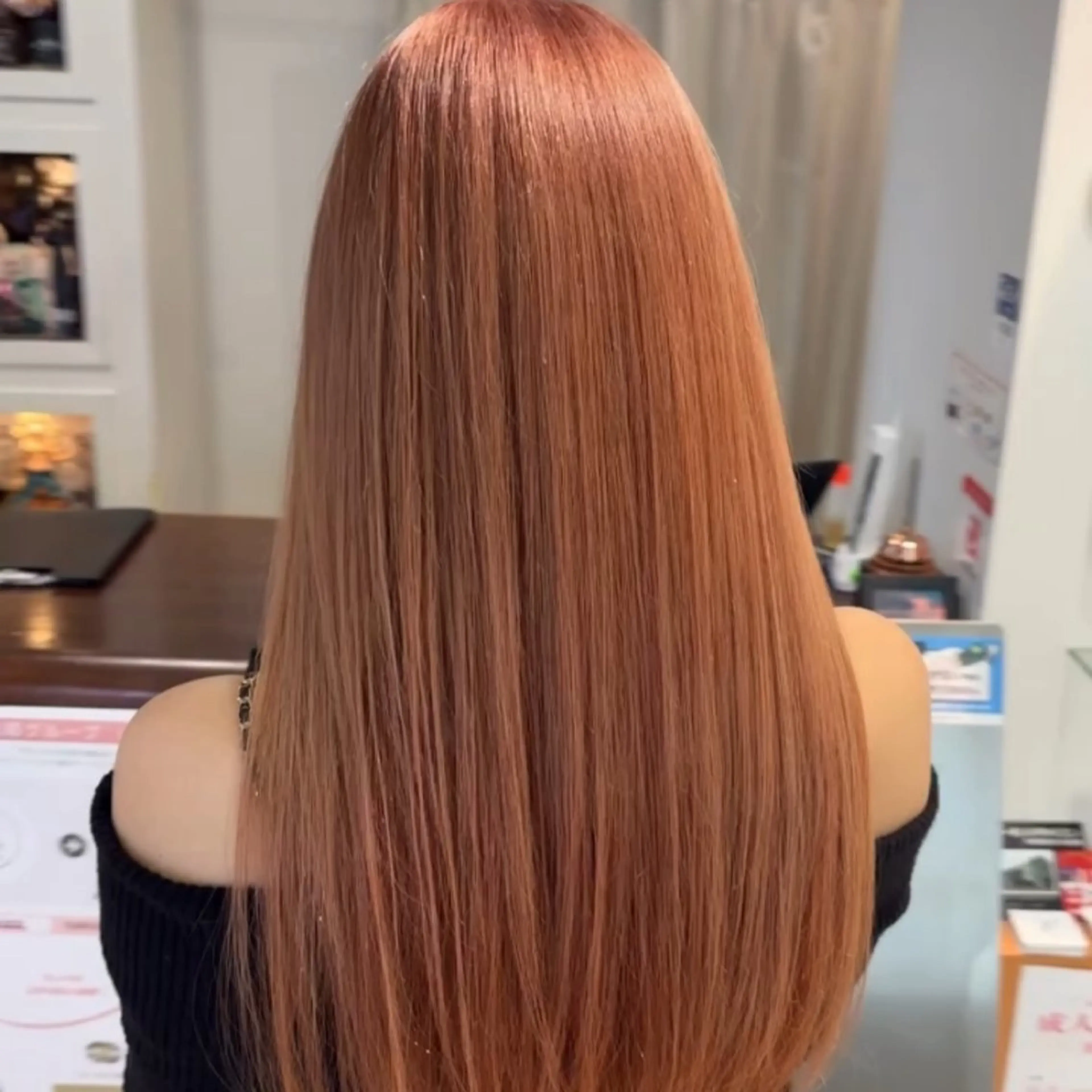 ロング ✨ケアブリーチカラー ✨️透明感カラーのヘアスタイル