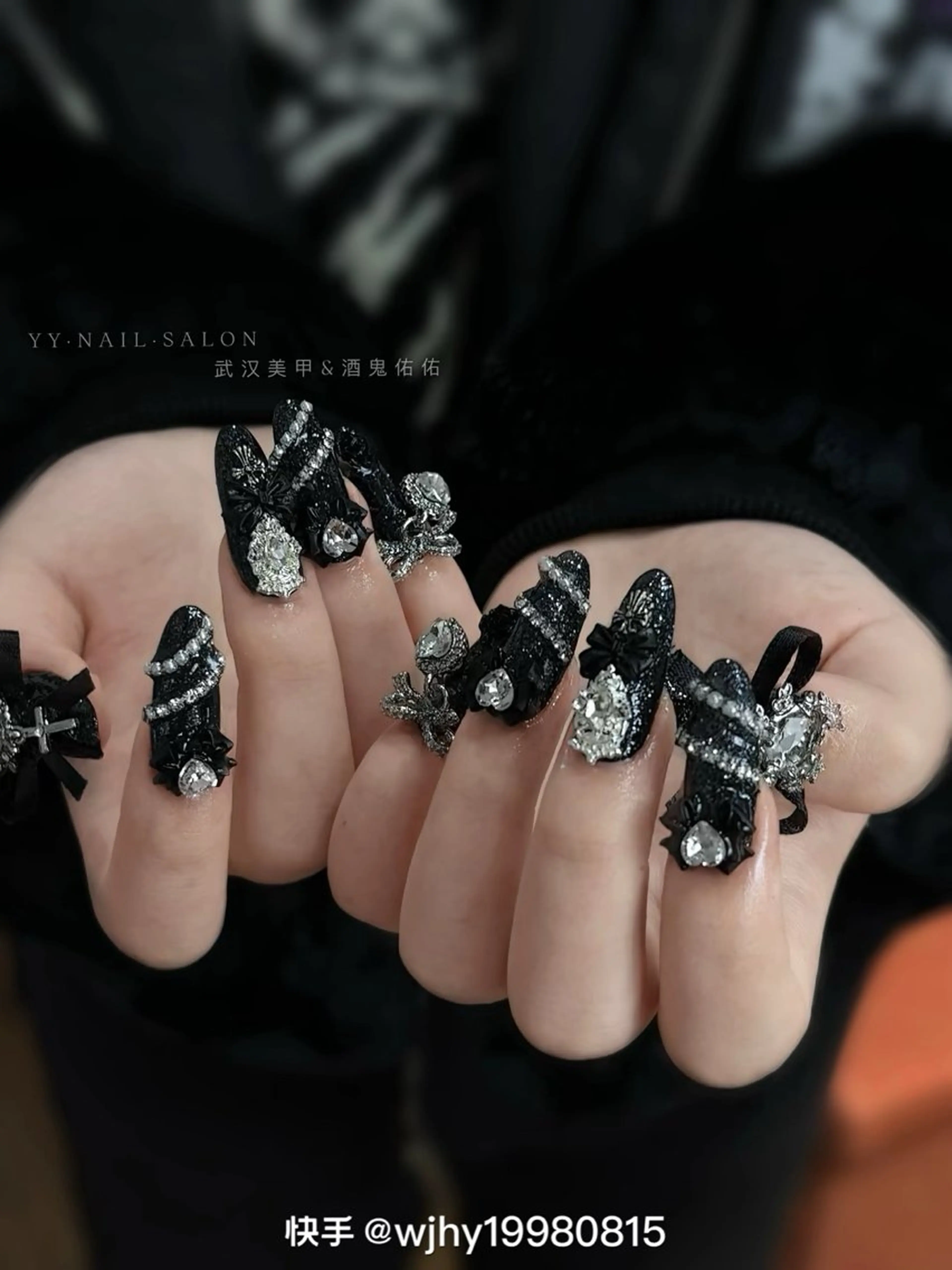 ネイル チークネイル 長さ出し フラワーネイル フレンチネイル ガーリー sun nail池袋 モデル募集のネイルデザイン