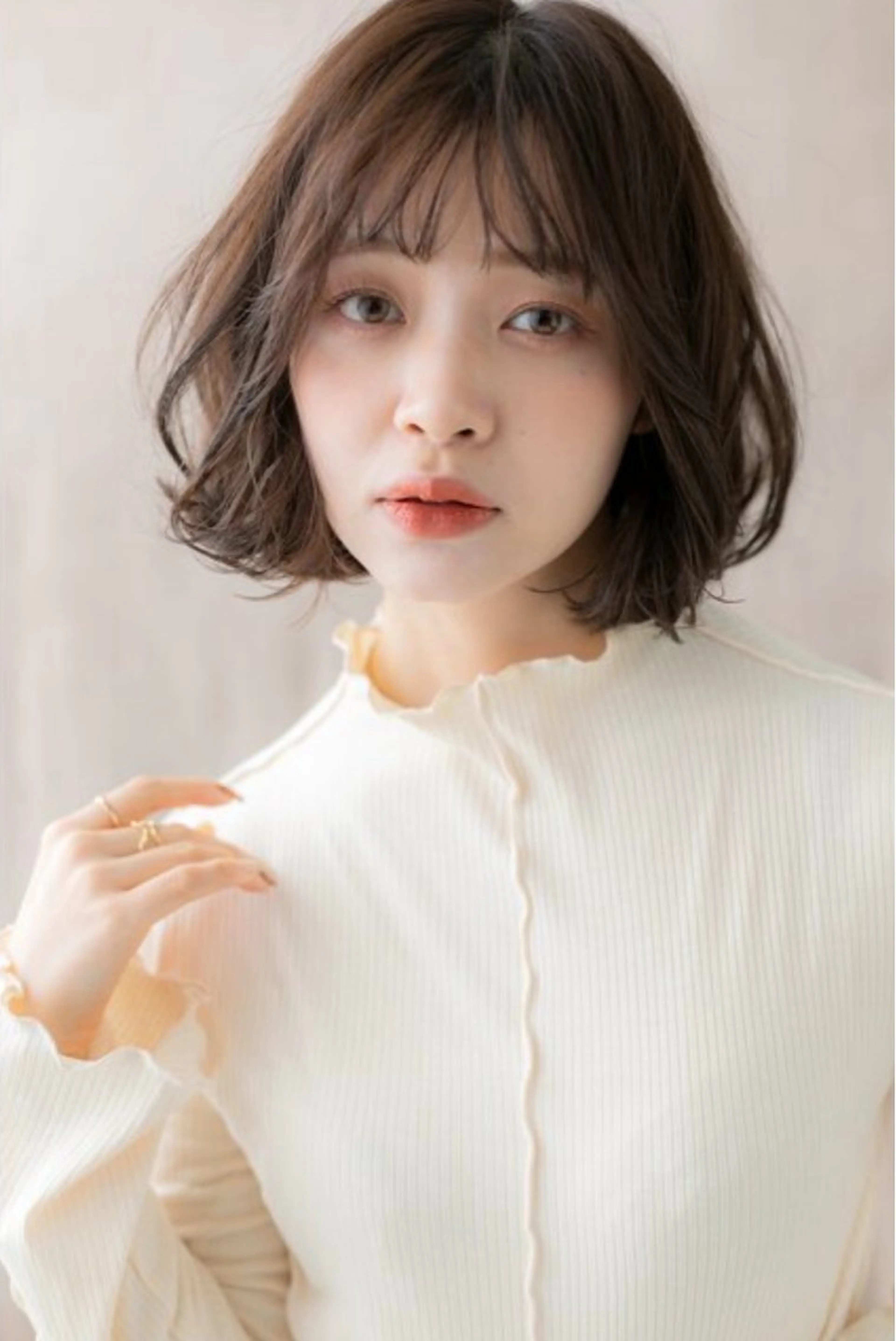 ミディアム カット くびれ&切りっぱボブ 得意👍佐藤歩のヘアスタイル