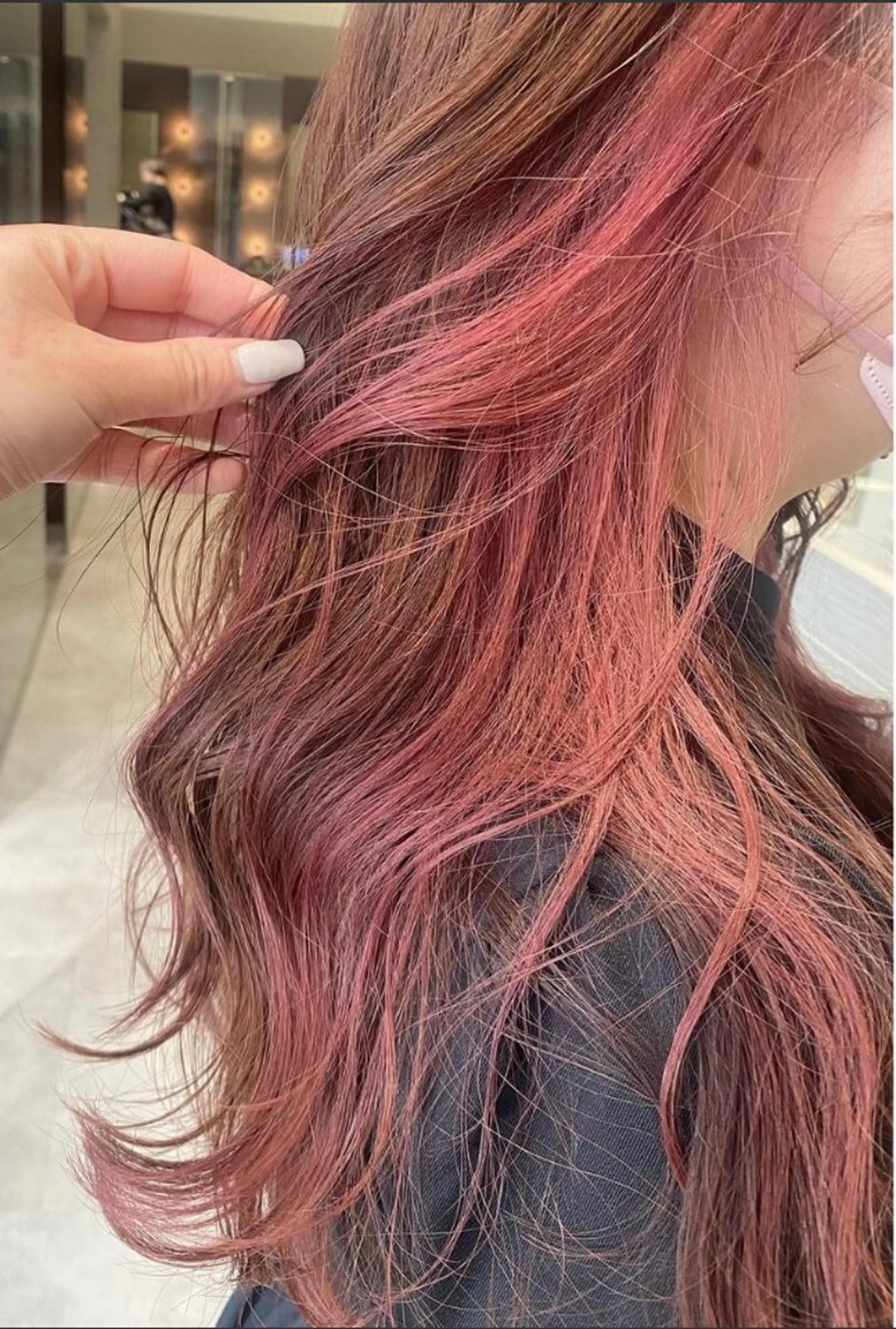 ロング カラー ベージュカラー ピンクカラー ピンクベージュ サキ🤍ハイトーン 🩰くびれ巻きヘアのヘアスタイル