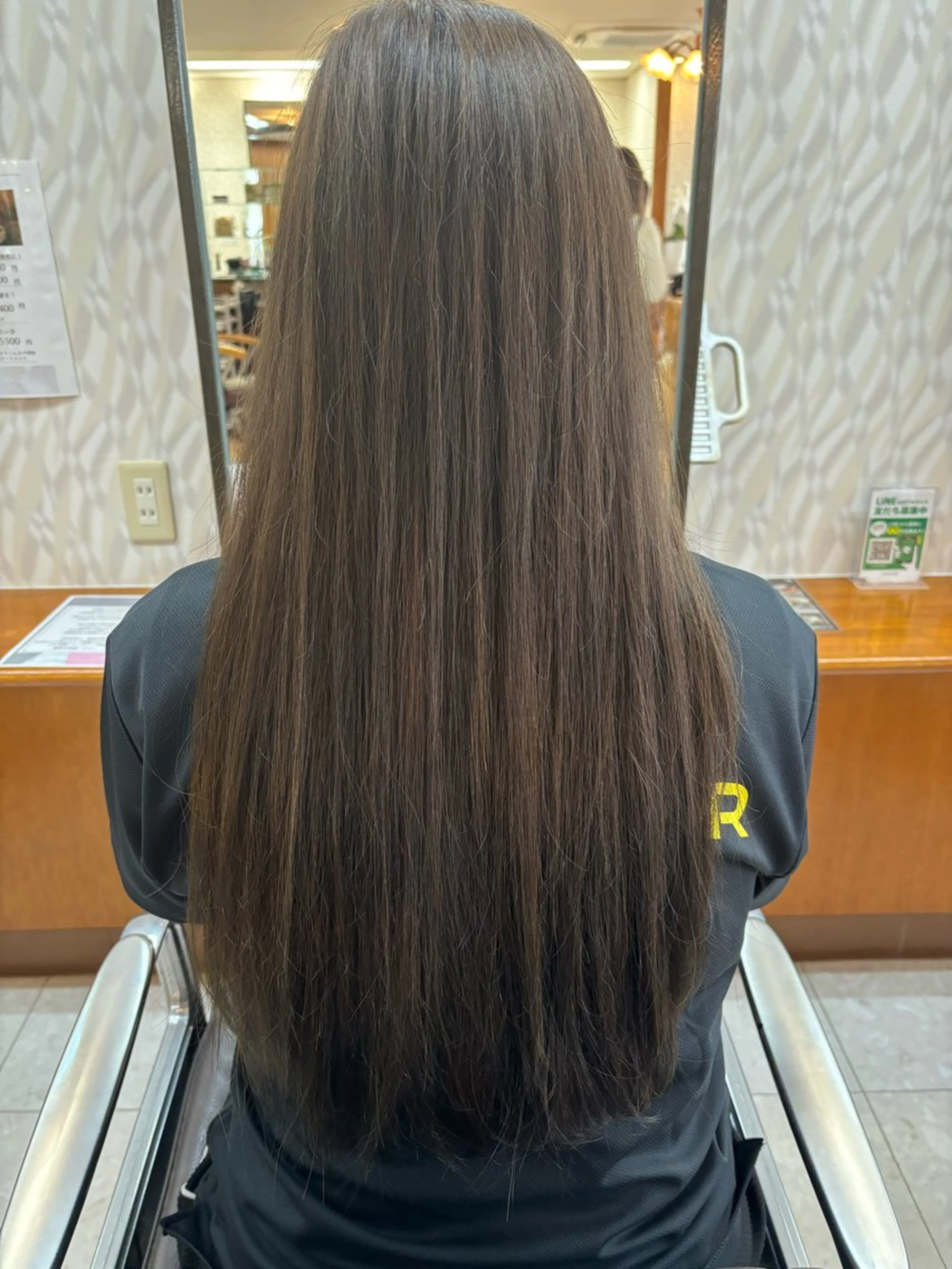 ロング カラー カット パーマ 亀山 来未のヘアスタイル