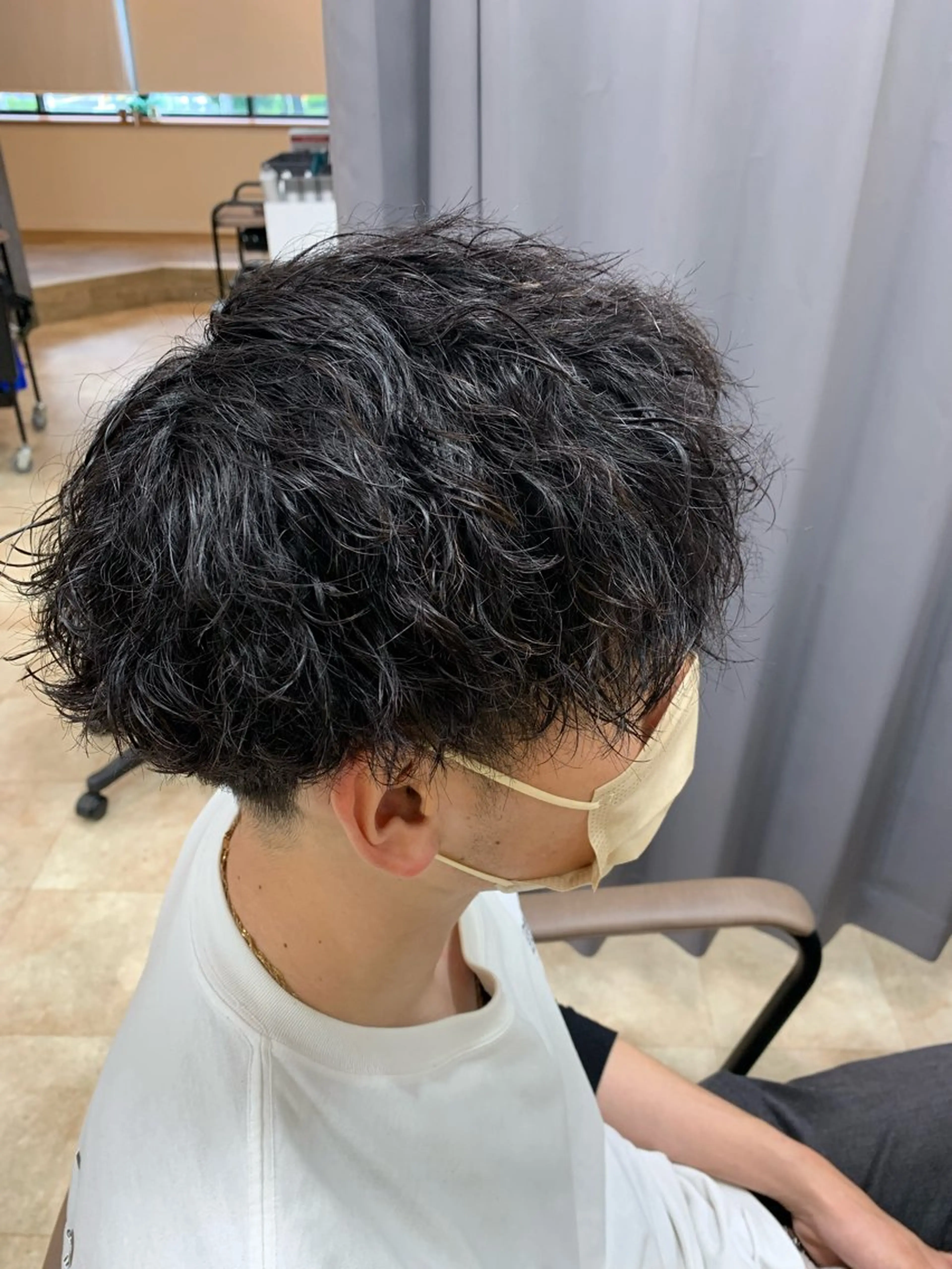 ショート パーマ ツイストスパイラルパーマ スパイラルパーマ カット パーマ 赤坂 有季のヘアスタイル