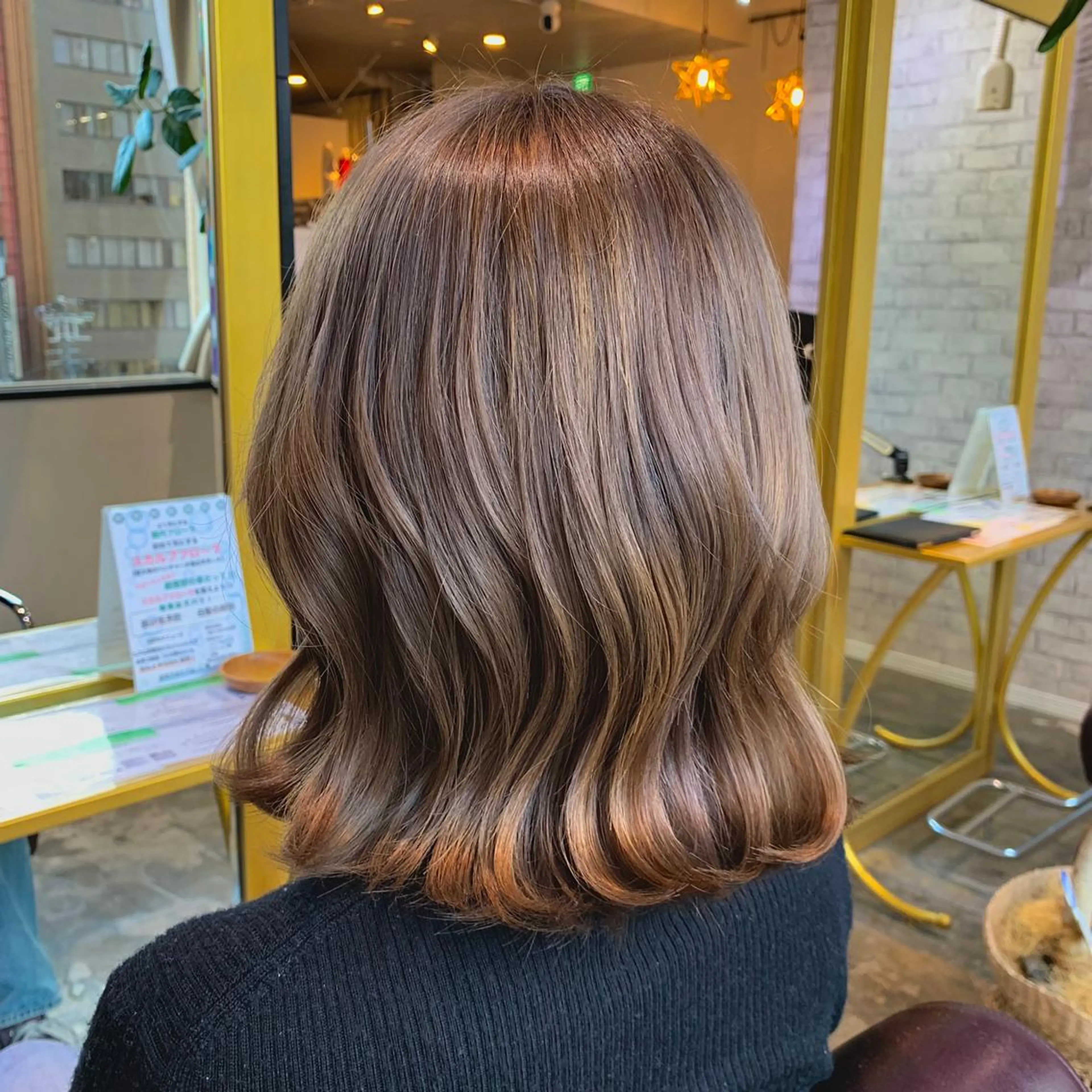 ミディアム カラー ベージュカラー オレンジ 艶カラー/縮毛矯正‎ 💛Sakiのヘアスタイル