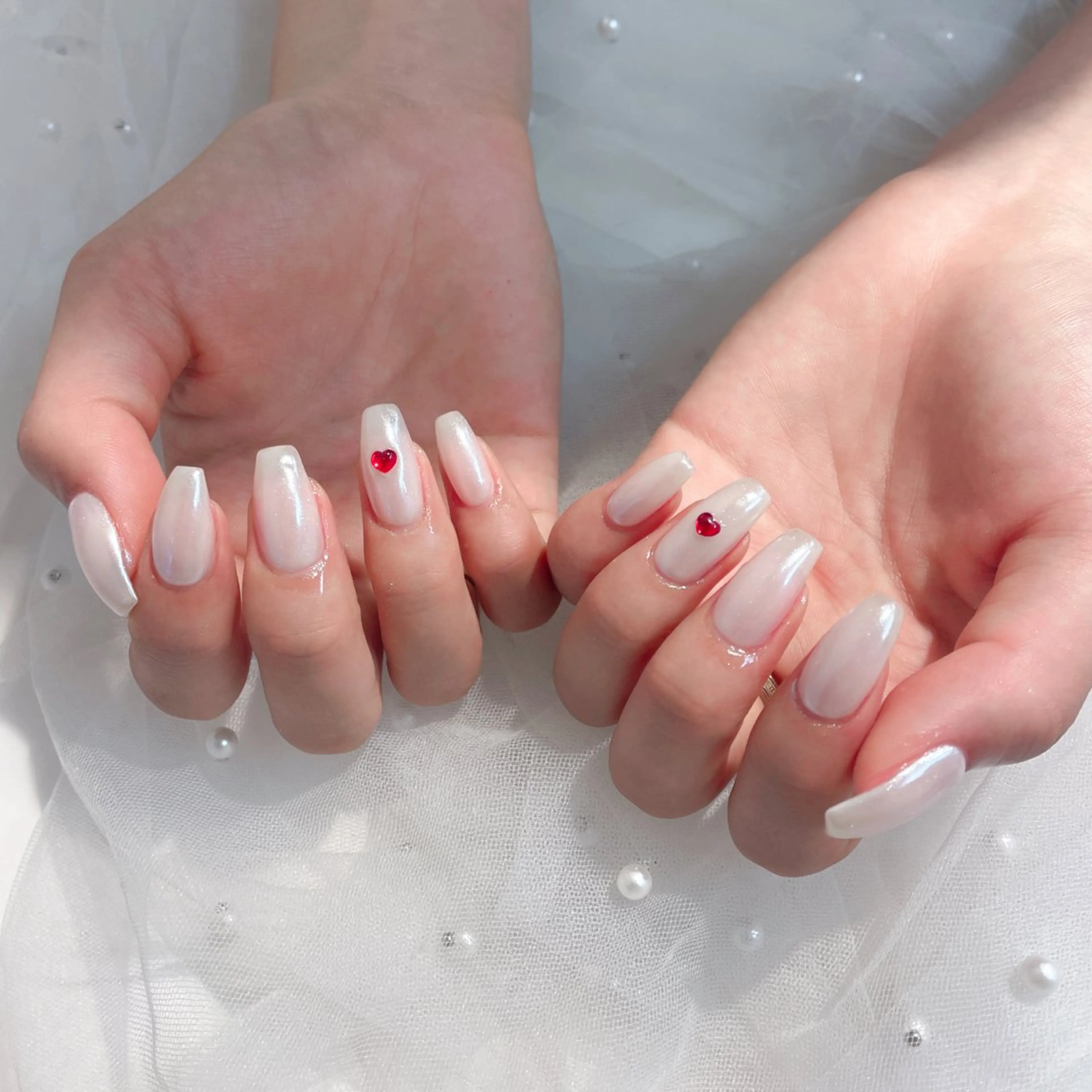ネイル フレンチネイル ジェルネイル ガーリー グラデーション キラキラネイル Liora ネイルサロン所属・Liora nail salonのネイルデザイン