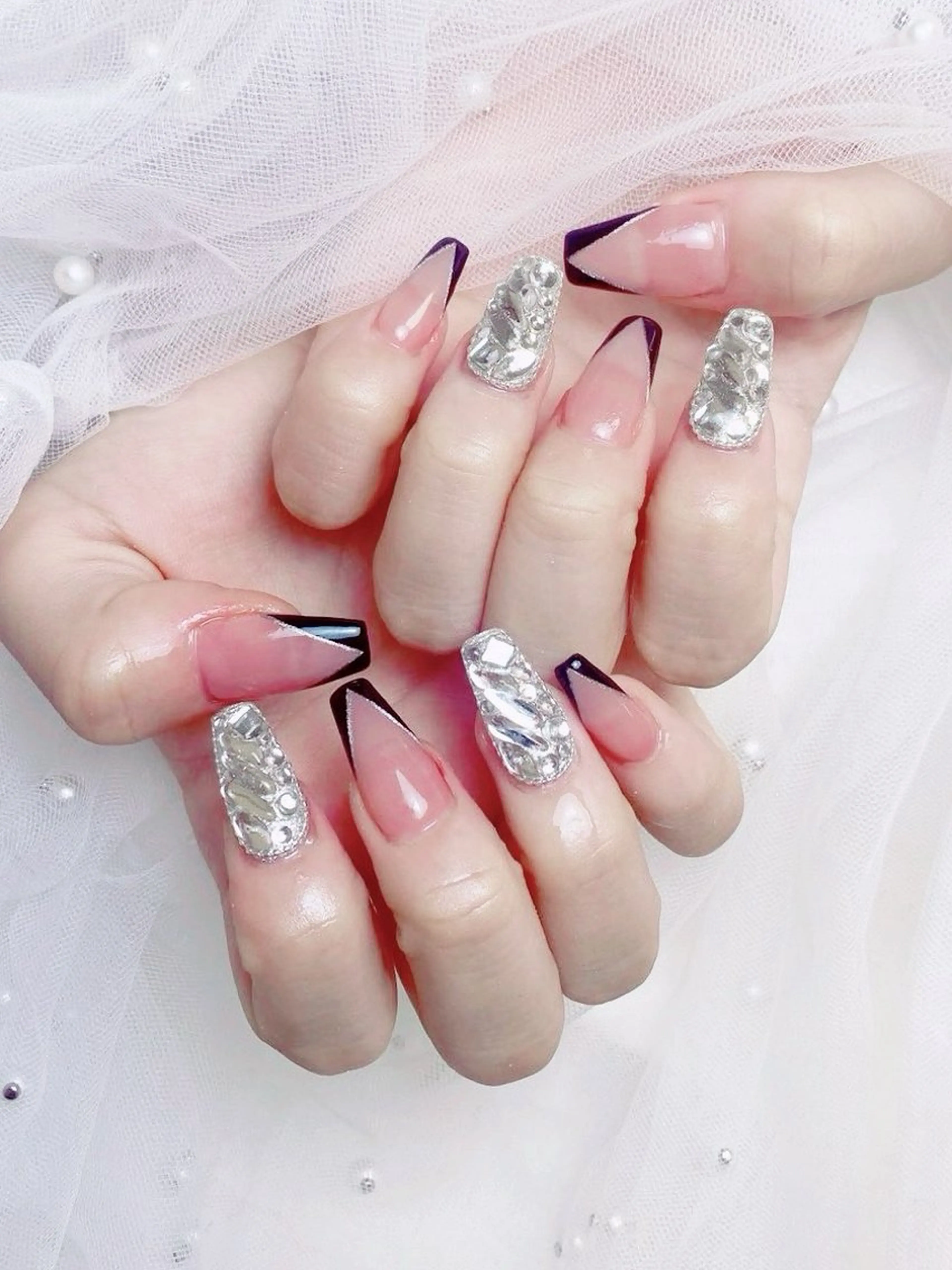 ネイル フレンチネイル ジェルネイル ハート 韓国ネイル マグネットネイル ハンドネイル ネイルサロン lotusのネイルデザイン