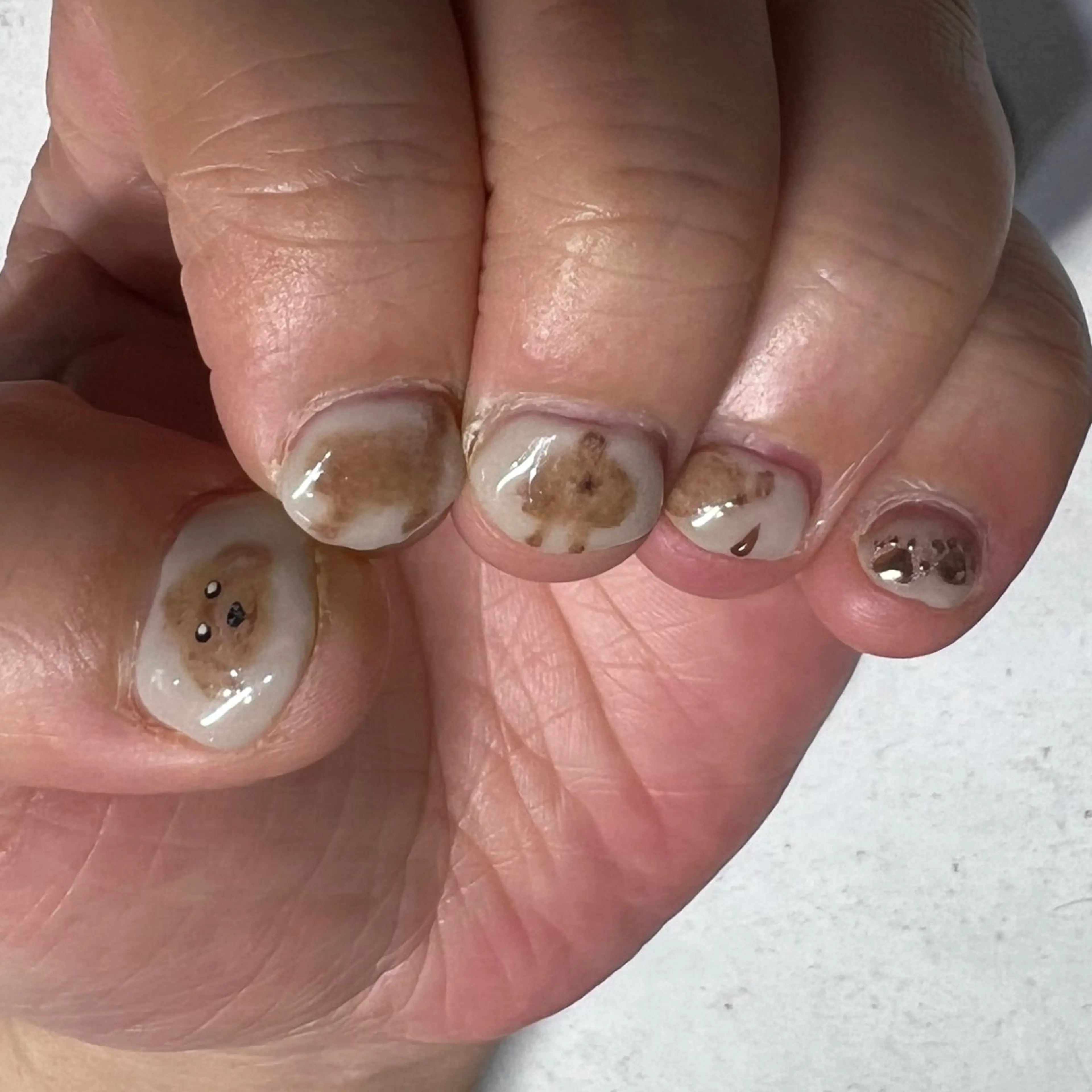 ショート 萬城 愛梨のネイルデザイン