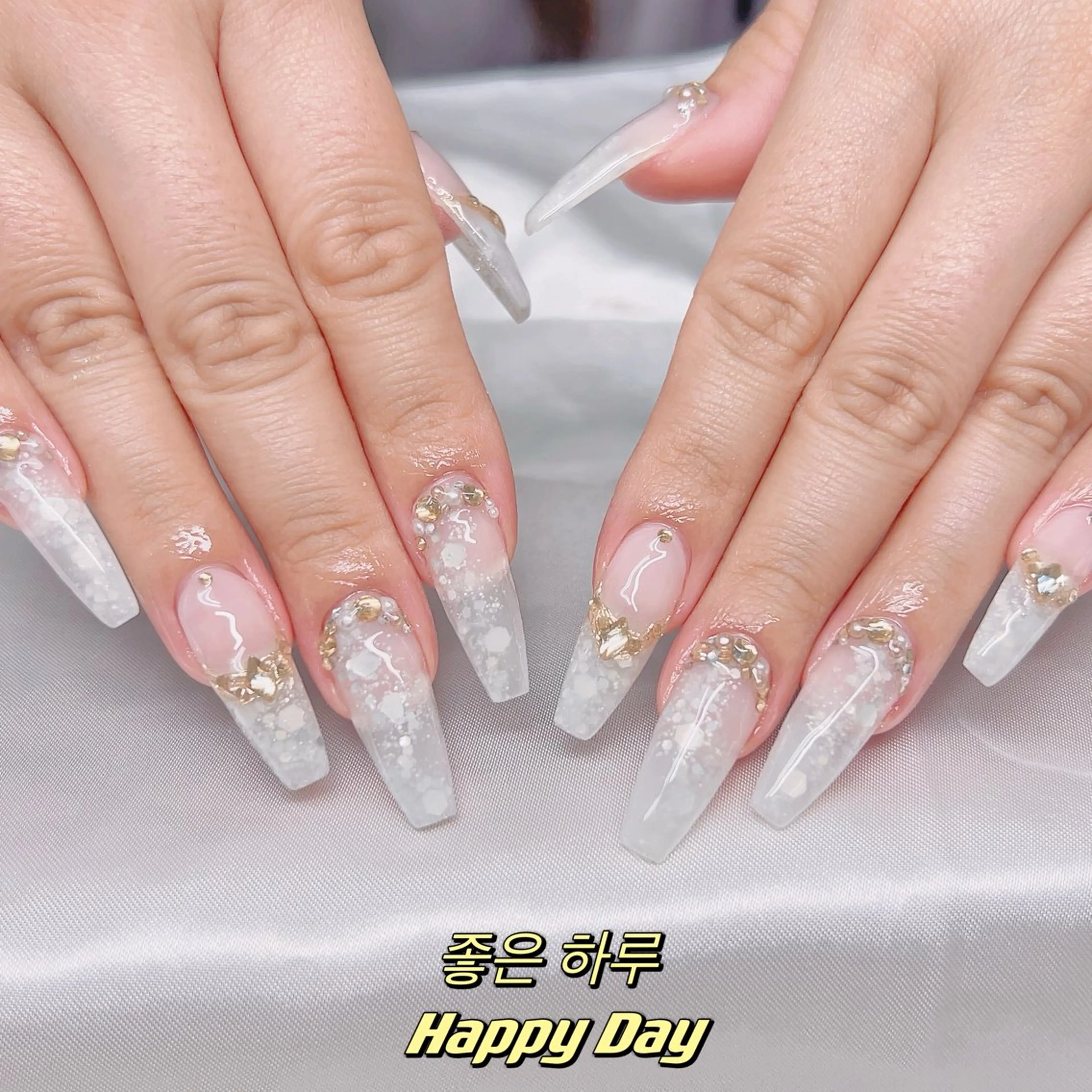 ネイル アートネイル ハンドネイル 【長さ出し】 IRIS NAILのネイルデザイン