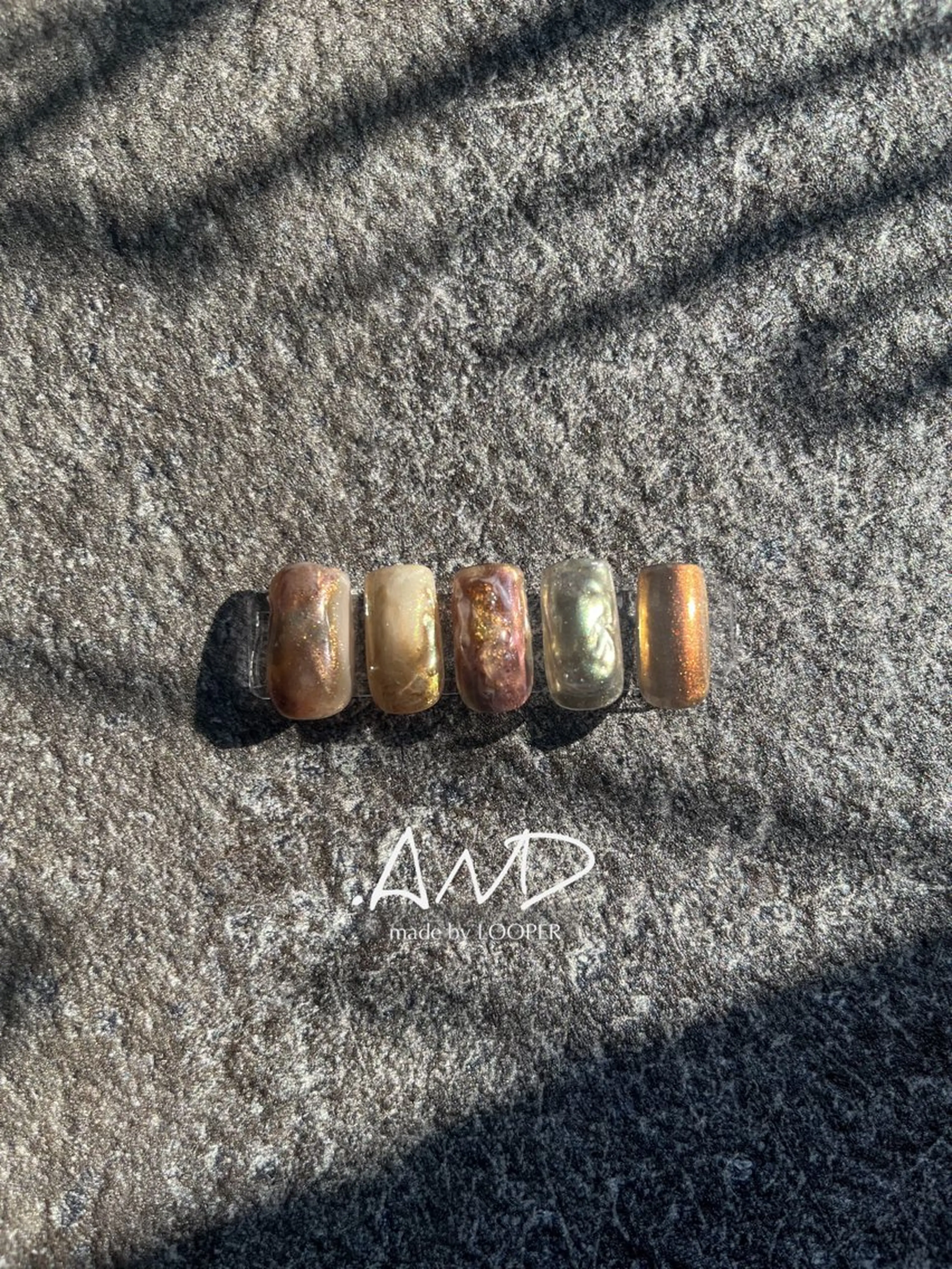 ネイル アートネイル ニュアンスネイル ハンドネイル LOOPER所属・mzh ...のネイルデザイン