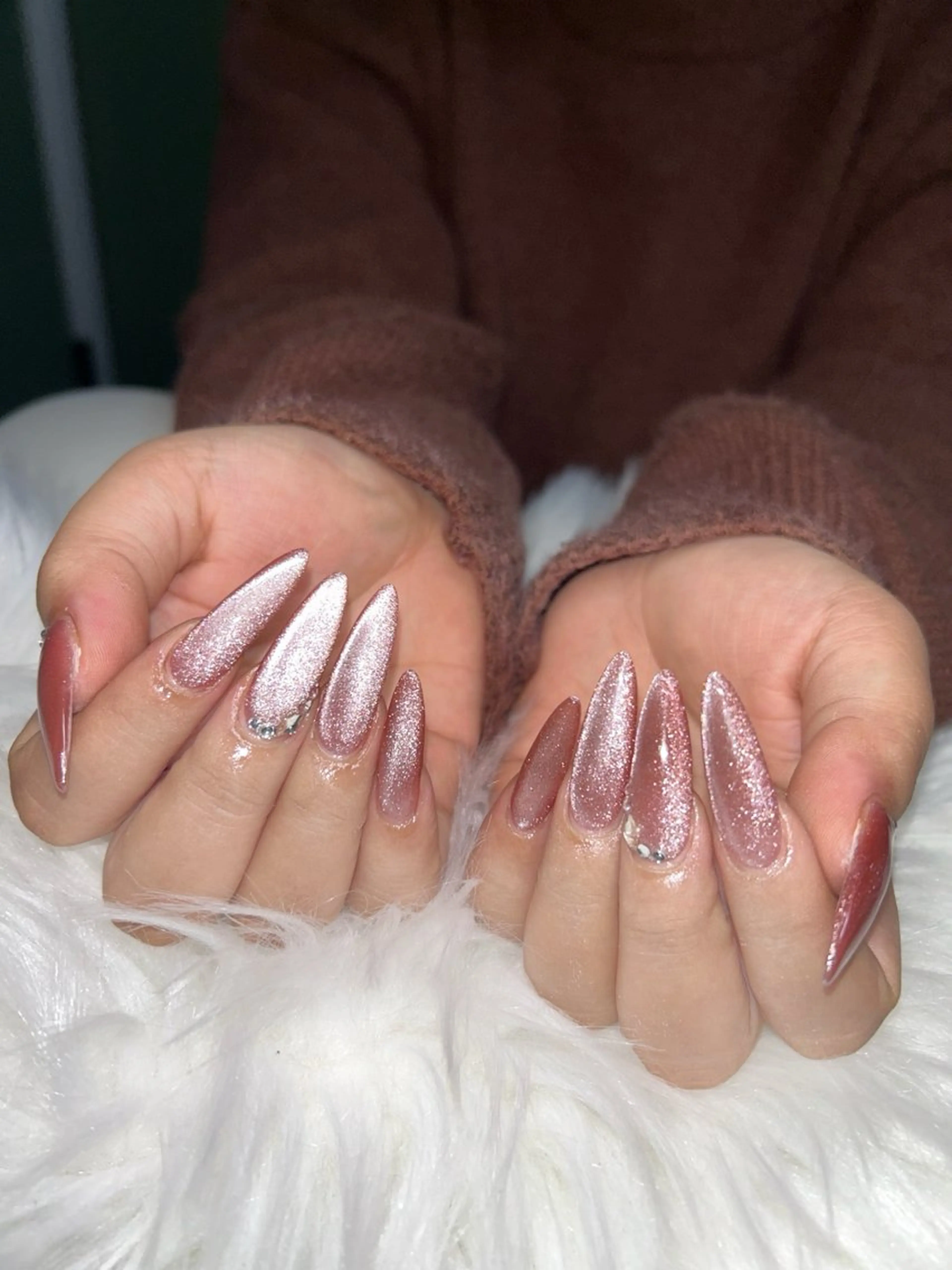 ネイル アートネイル オーロラネイル チークネイル 長さ出し フットネイル ハンドネイル Chan nailsのネイルデザイン