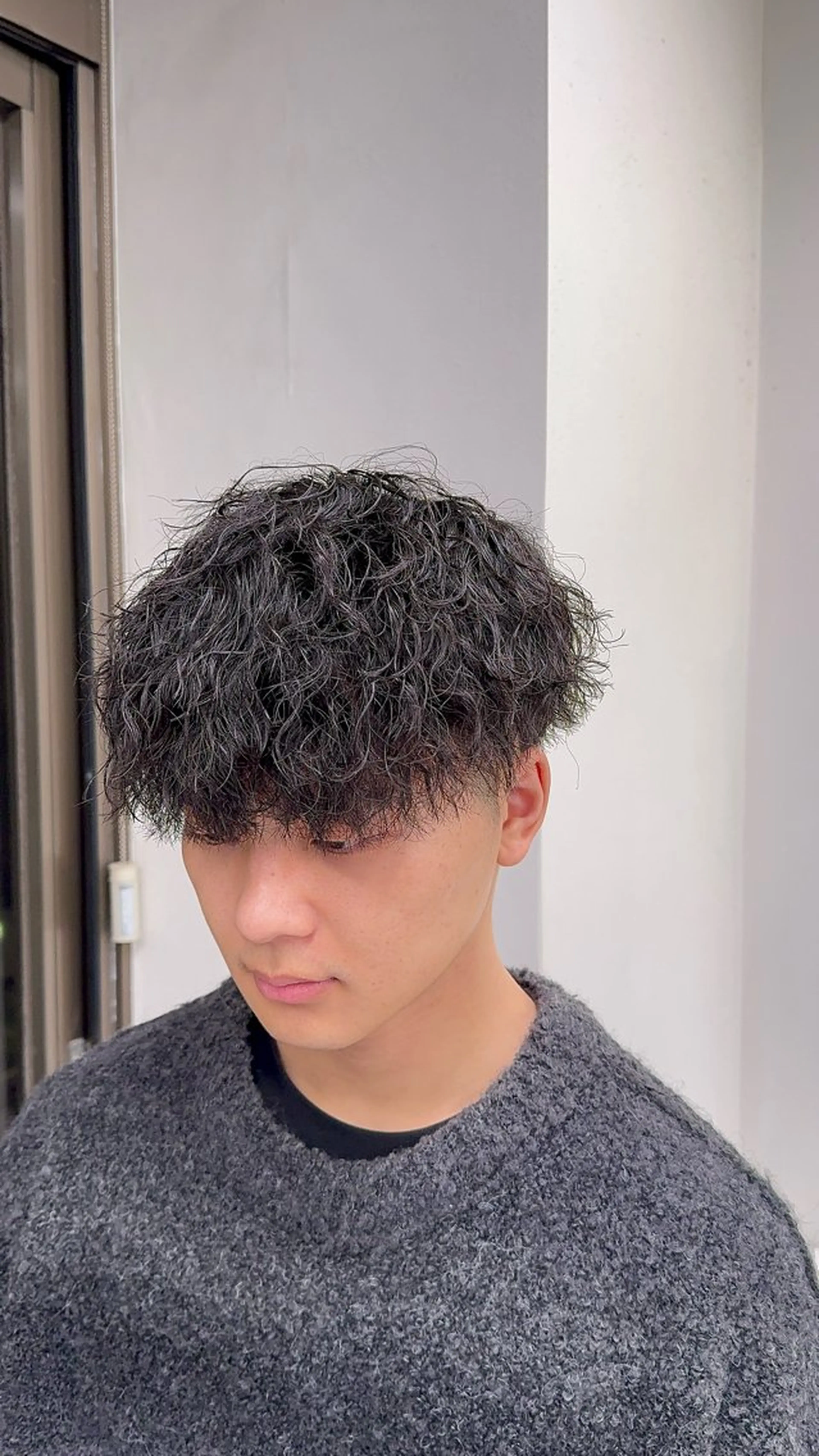 ショート パーマ ヘアアレンジ メンズ マッシュ メンズパーマ 顔まわりカット の達人のヘアスタイル