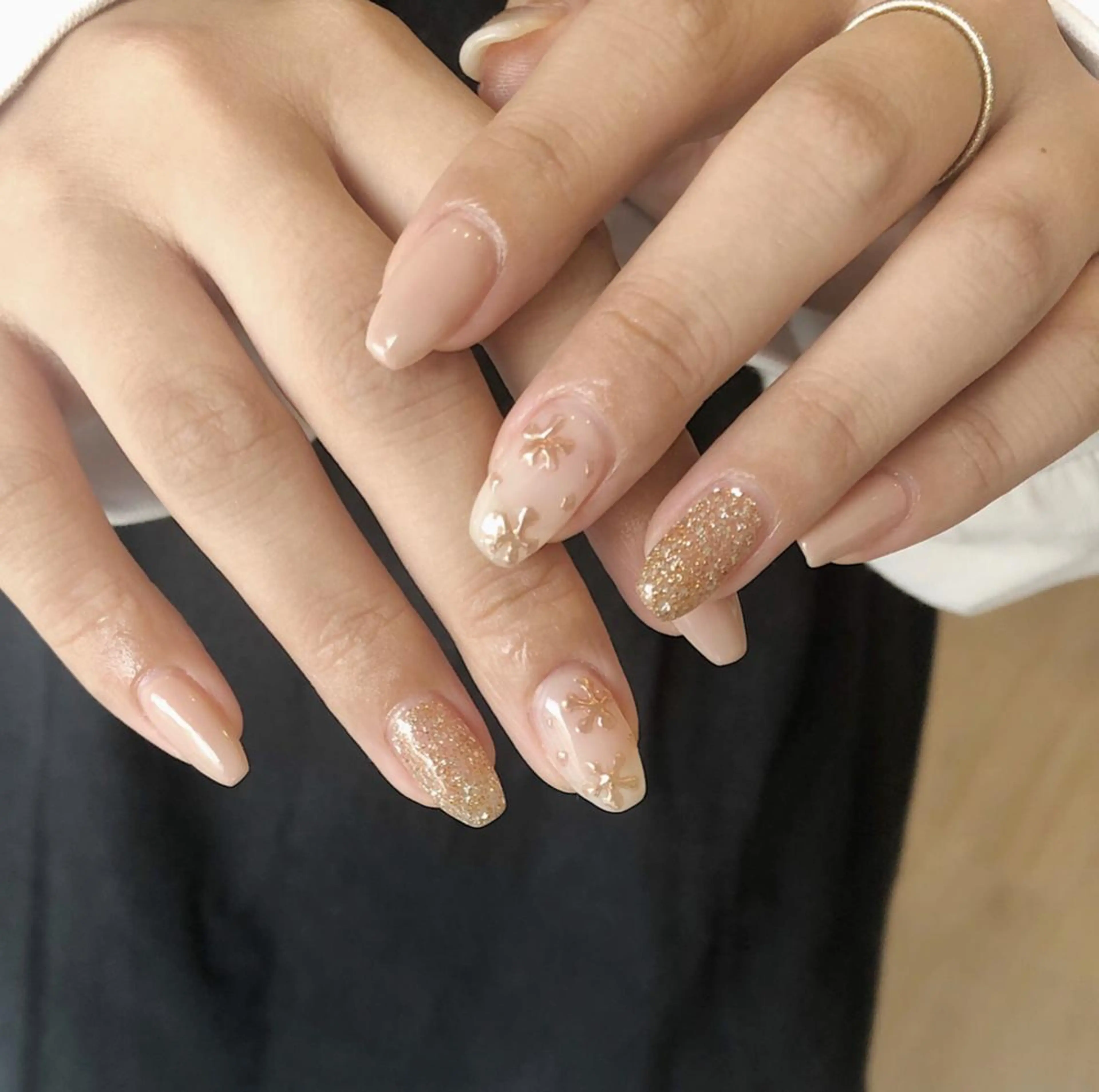 ネイル フラワーネイル ミラーネイル オフィスネイル シンプルネイル 冬ネイル ハンドネイル プーモワベリー ♡のネイルデザイン