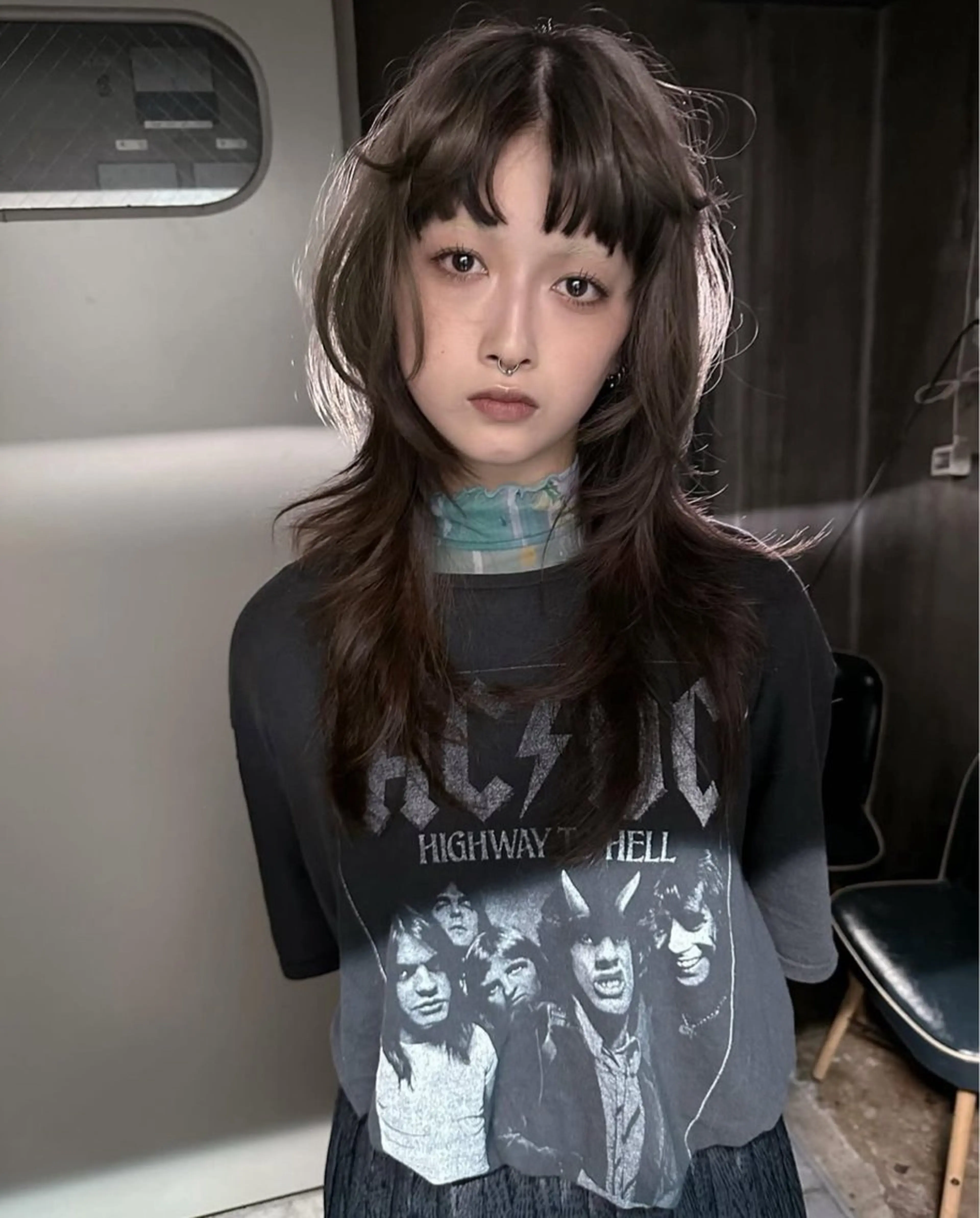 ロング ヘアアレンジ ALLY所属・ウルフカット / ケアブリーチのヘアスタイル