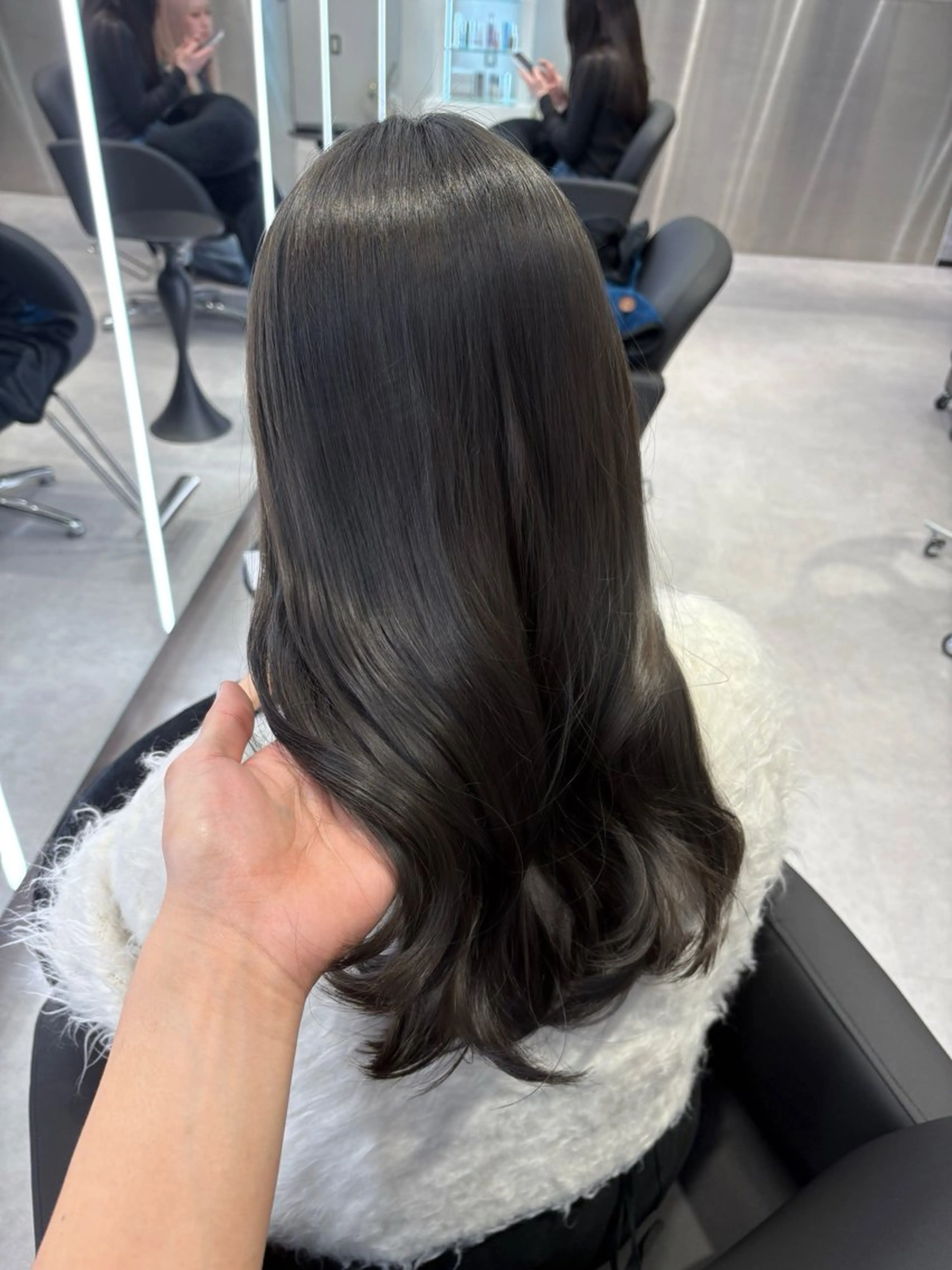 ロング カラー カット ヘアカラー トリートメント 堀江/透明感 ベージュ/白川幸太のヘアスタイル