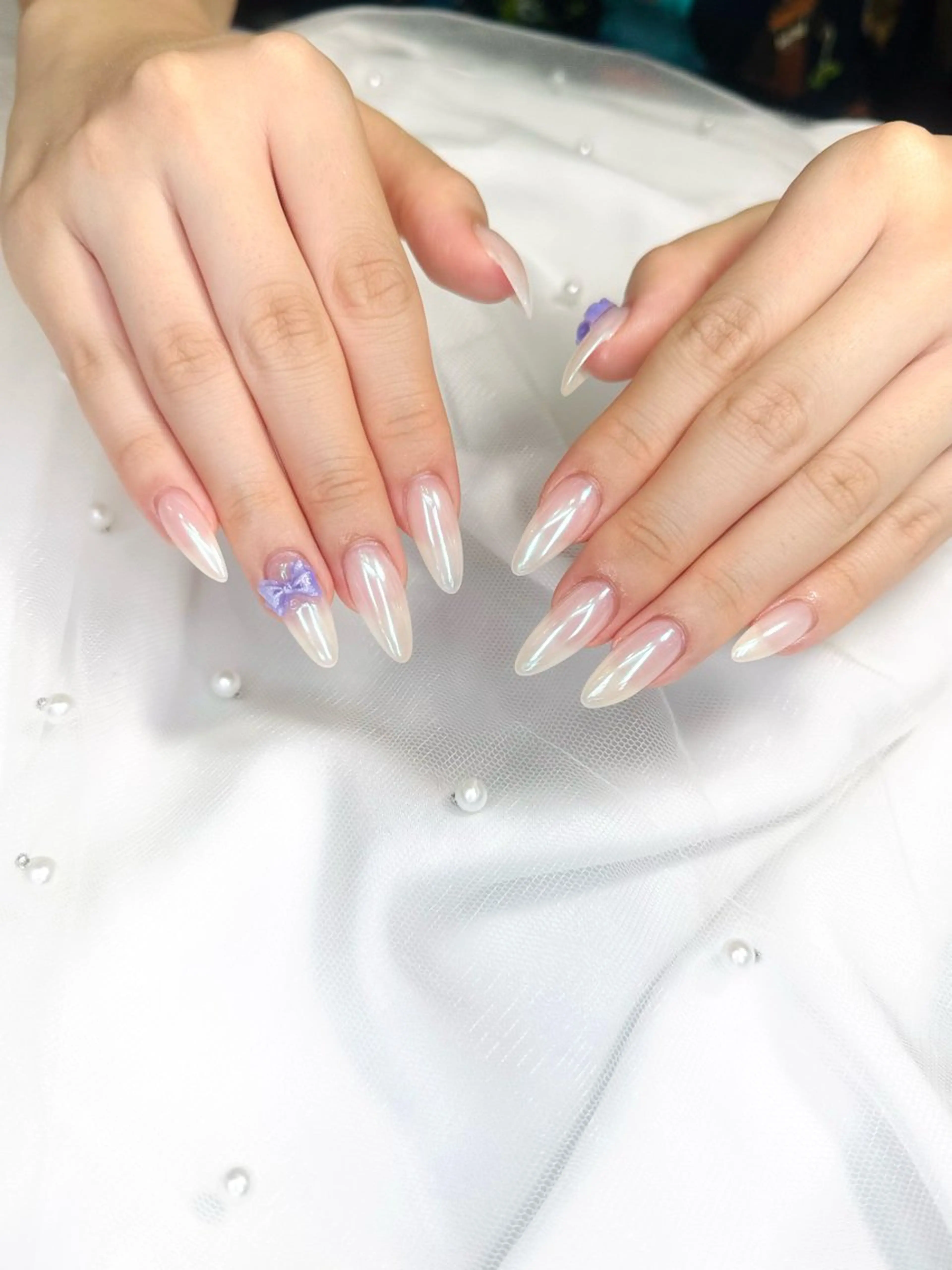 ミディアム ハンドネイル Bibi beauty spa Osaka所属・Chann Channのネイルデザイン