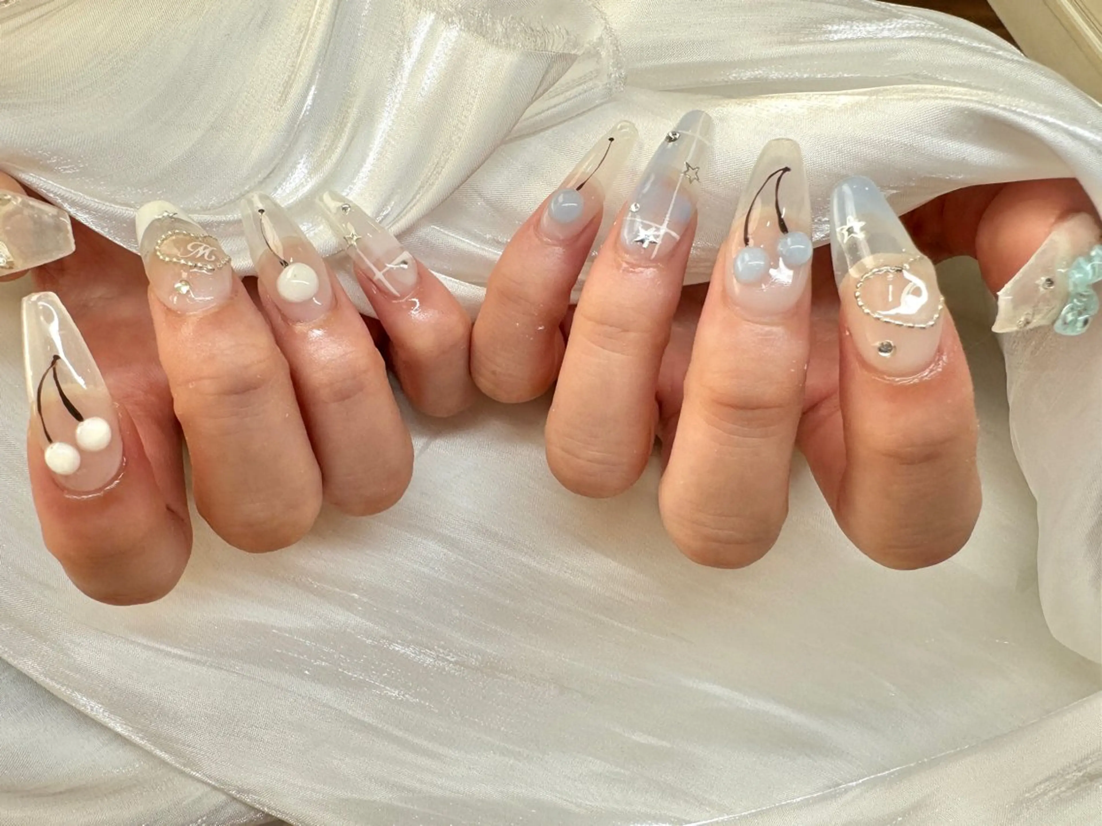 ネイル フットネイル フレンチネイル ジェルネイル ガラスフレンチ 韓国ネイル ハンドネイル ハンドケア The Nail & Eye Lashのその他イメージ
